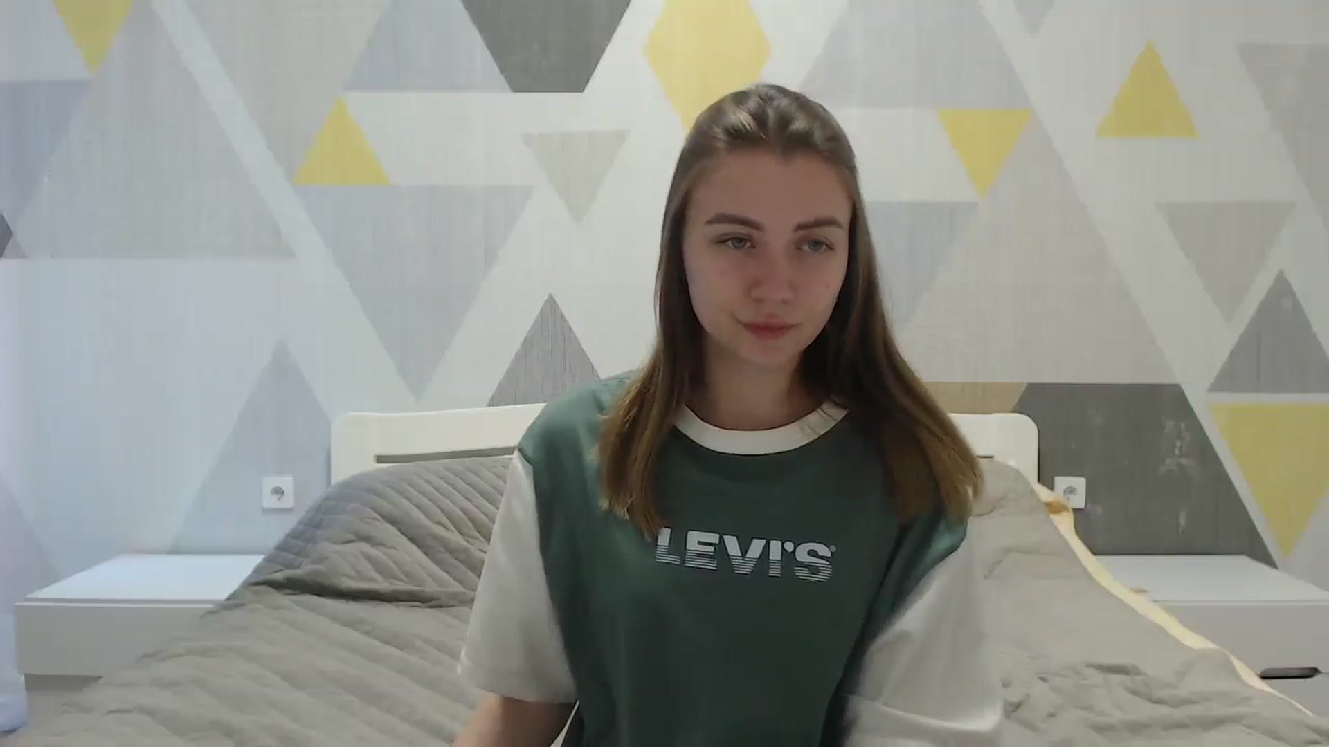 Gallery image thumbnail from Sulfate0's myfreecams stream on, 05/15/2025, 08:10 image 4 of 20