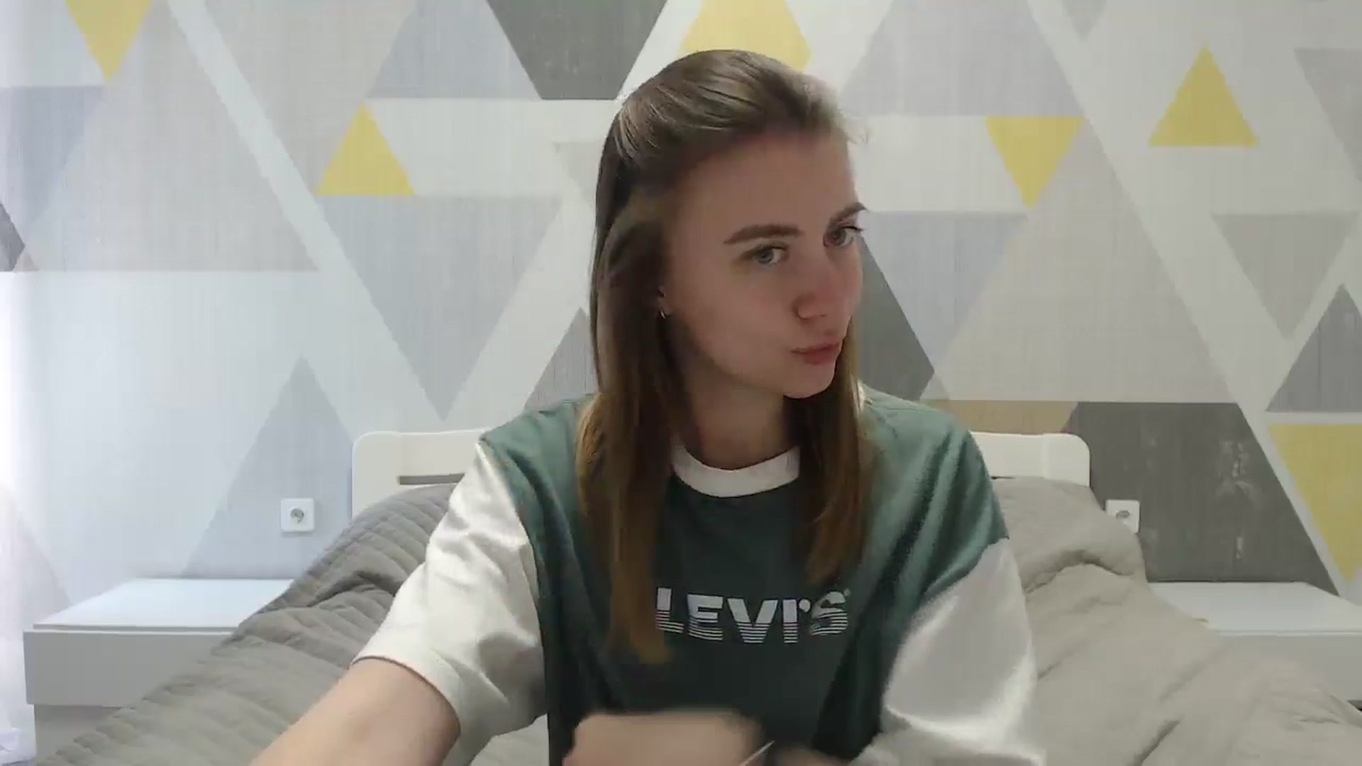 Gallery image thumbnail from Sulfate0's myfreecams stream on, 05/15/2025, 09:47 image 4 of 20