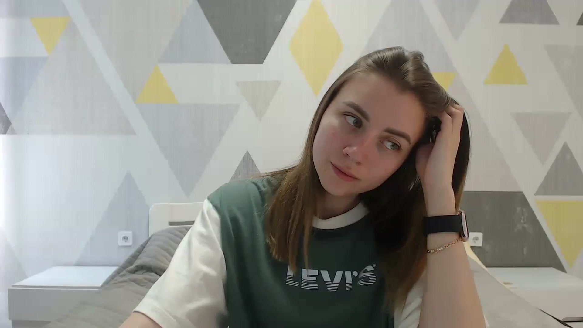 Gallery image thumbnail from Sulfate0's myfreecams stream on, 05/15/2025, 11:11 image 7 of 20