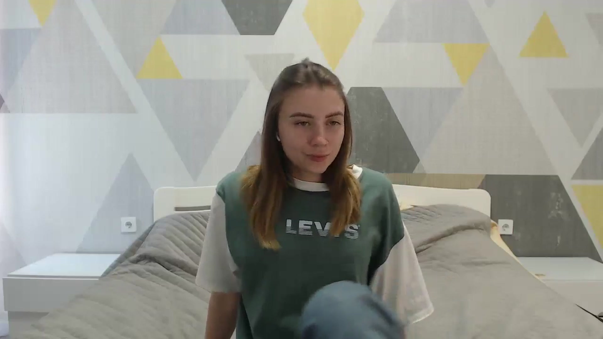 Gallery image thumbnail from Sulfate0's myfreecams stream on, 05/15/2025, 11:36 image 2 of 20