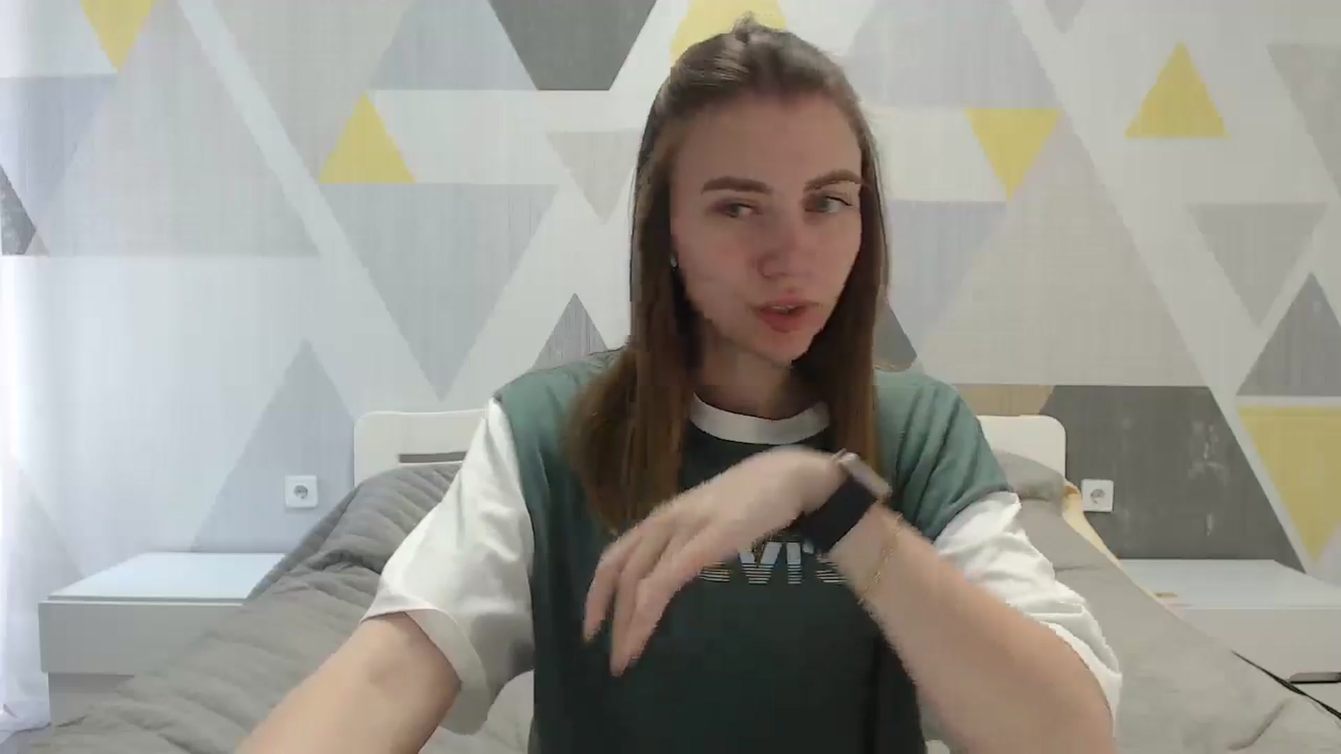 Gallery image thumbnail from Sulfate0's myfreecams stream on, 05/15/2025, 11:36 image 16 of 20