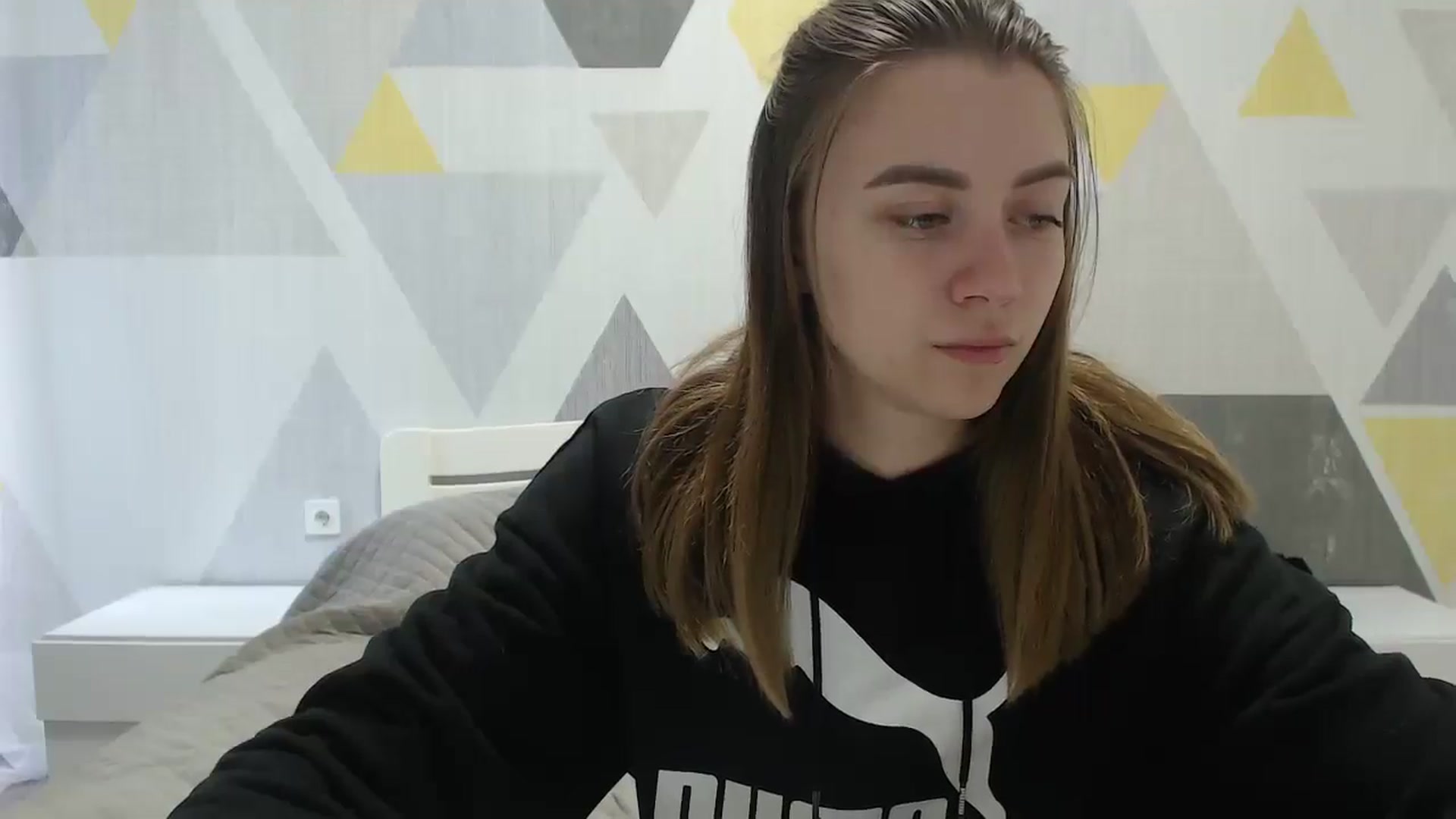 Gallery image thumbnail from Sulfate0's myfreecams stream on, 05/16/2025, 07:39 image 10 of 20
