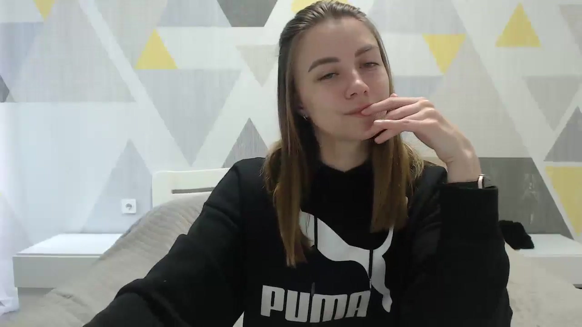 Gallery image thumbnail from Sulfate0's myfreecams stream on, 05/16/2025, 07:39 image 5 of 20