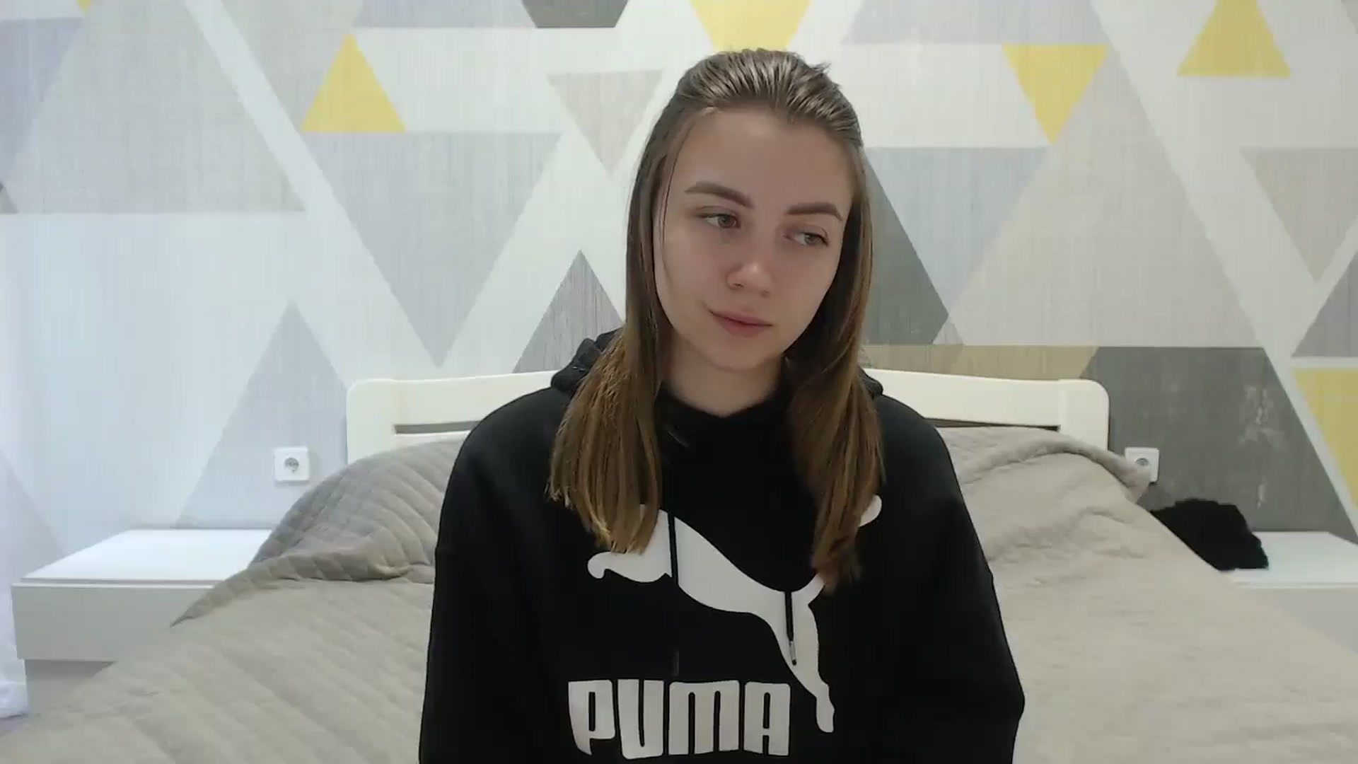 Gallery image thumbnail from Sulfate0's myfreecams stream on, 05/16/2025, 07:39 image 17 of 20