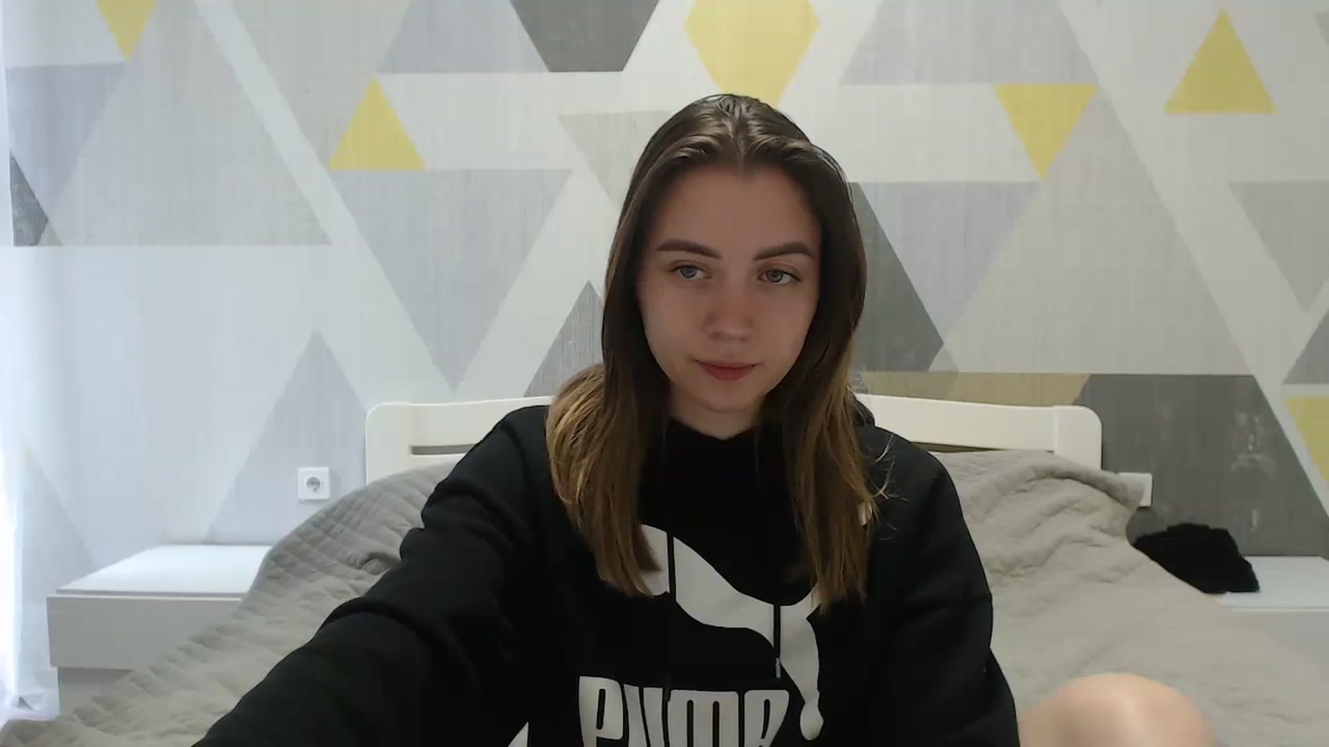 Gallery image thumbnail from Sulfate0's myfreecams stream on, 05/16/2025, 08:39 image 10 of 20