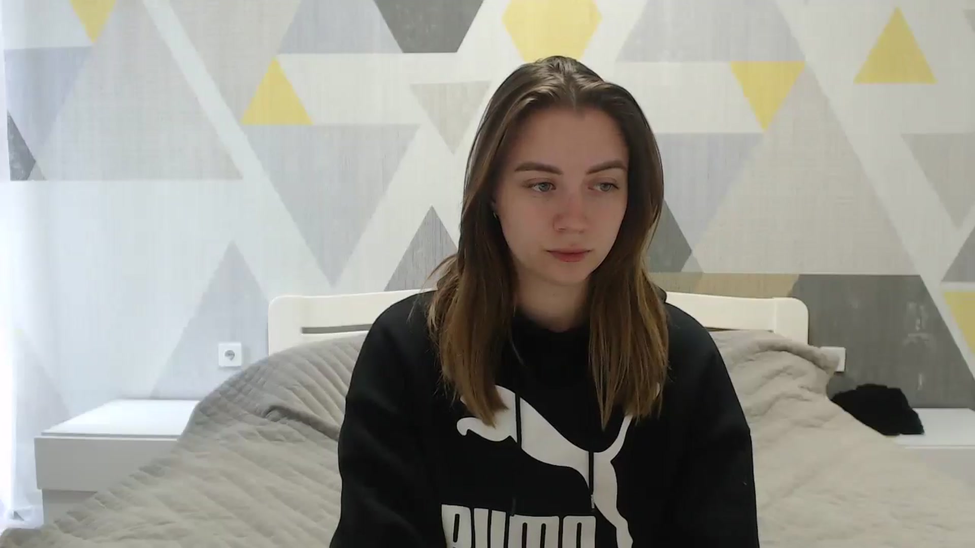 Gallery image thumbnail from Sulfate0's myfreecams stream on, 05/16/2025, 08:39 image 17 of 20