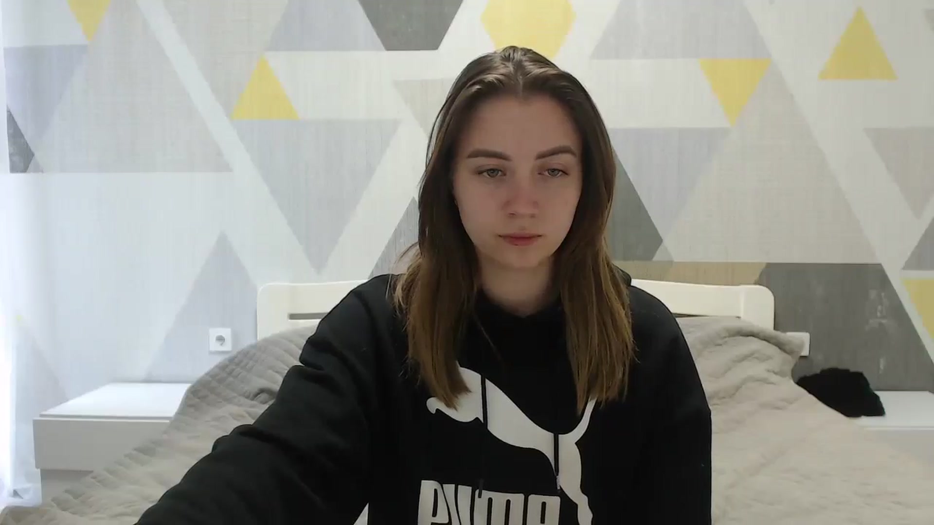 Gallery image thumbnail from Sulfate0's myfreecams stream on, 05/16/2025, 08:39 image 15 of 20