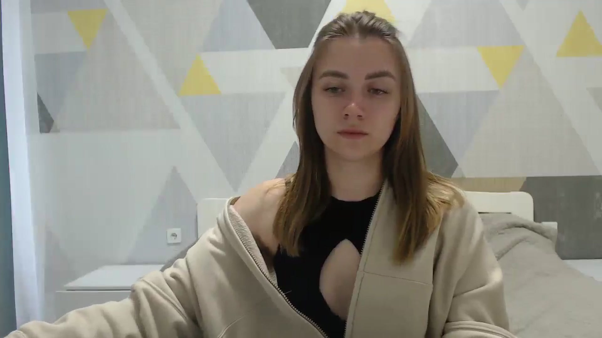 Gallery image thumbnail from Sulfate0's myfreecams stream on, 05/17/2025, 07:04 image 16 of 20