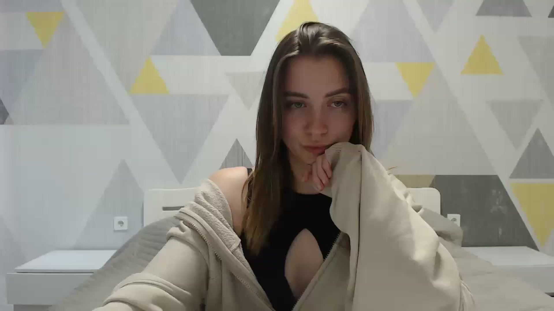 Gallery image thumbnail from Sulfate0's myfreecams stream on, 05/17/2025, 09:57 image 6 of 20