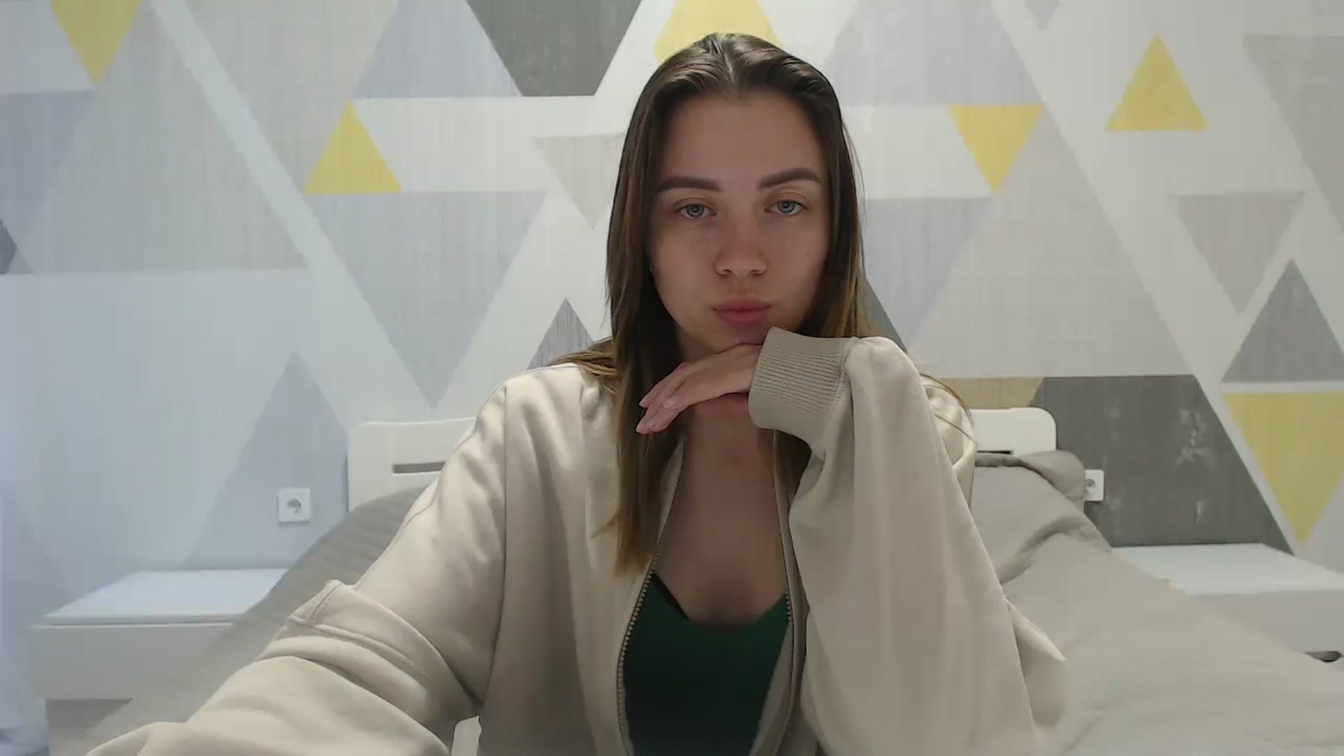 Gallery image thumbnail from Sulfate0's myfreecams stream on, 05/18/2025, 05:23 image 18 of 20