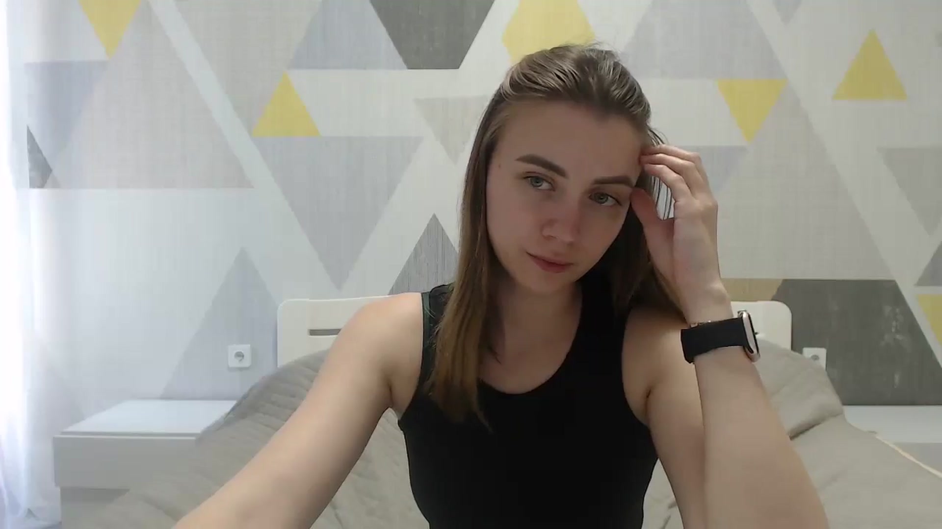 Gallery image thumbnail from Sulfate0's myfreecams stream on, 05/19/2025, 11:27 image 17 of 20