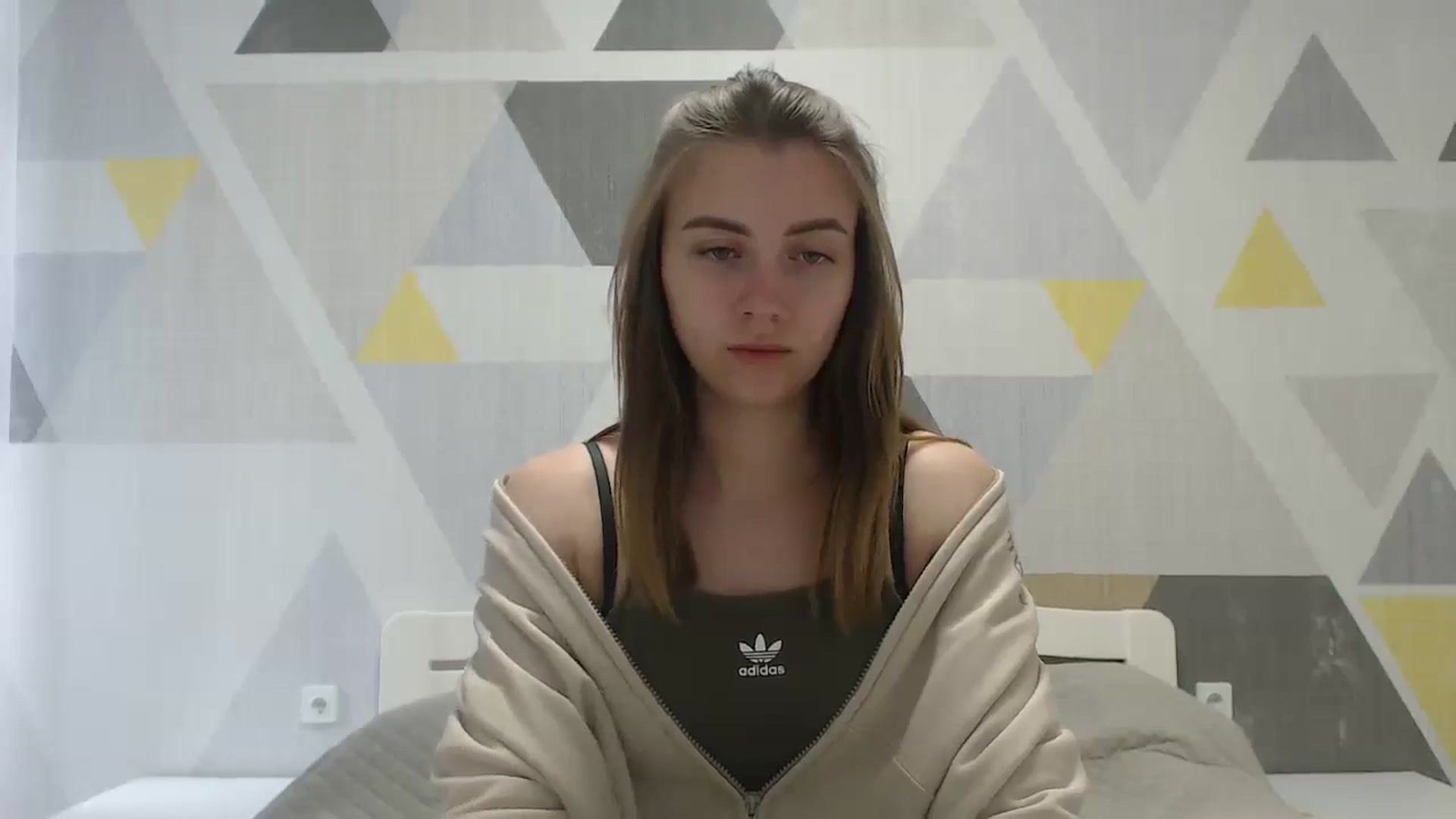Gallery image thumbnail from Sulfate0's myfreecams stream on, 05/20/2025, 08:19 image 14 of 20
