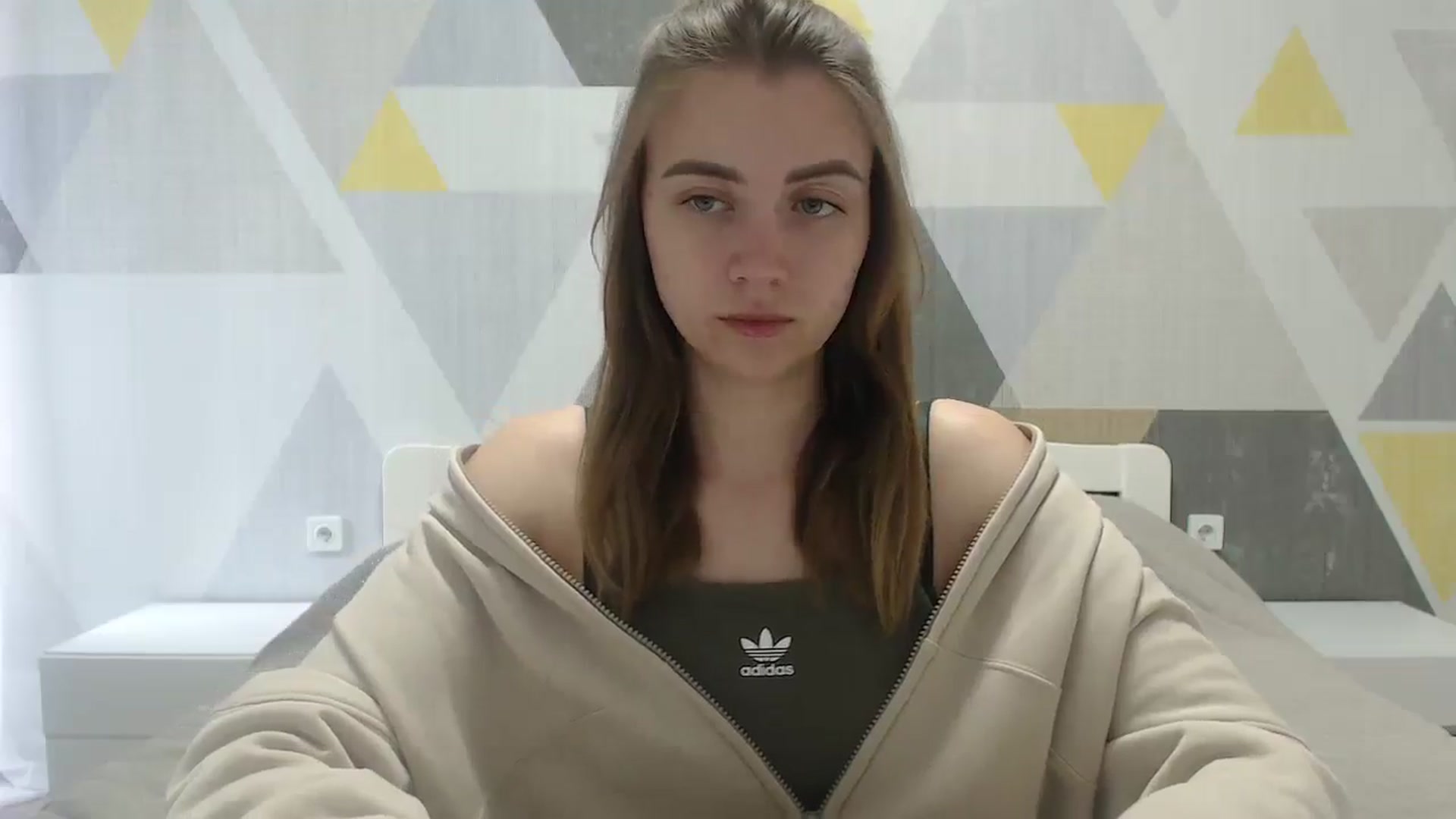 Gallery image thumbnail from Sulfate0's myfreecams stream on, 05/20/2025, 08:19 image 4 of 20