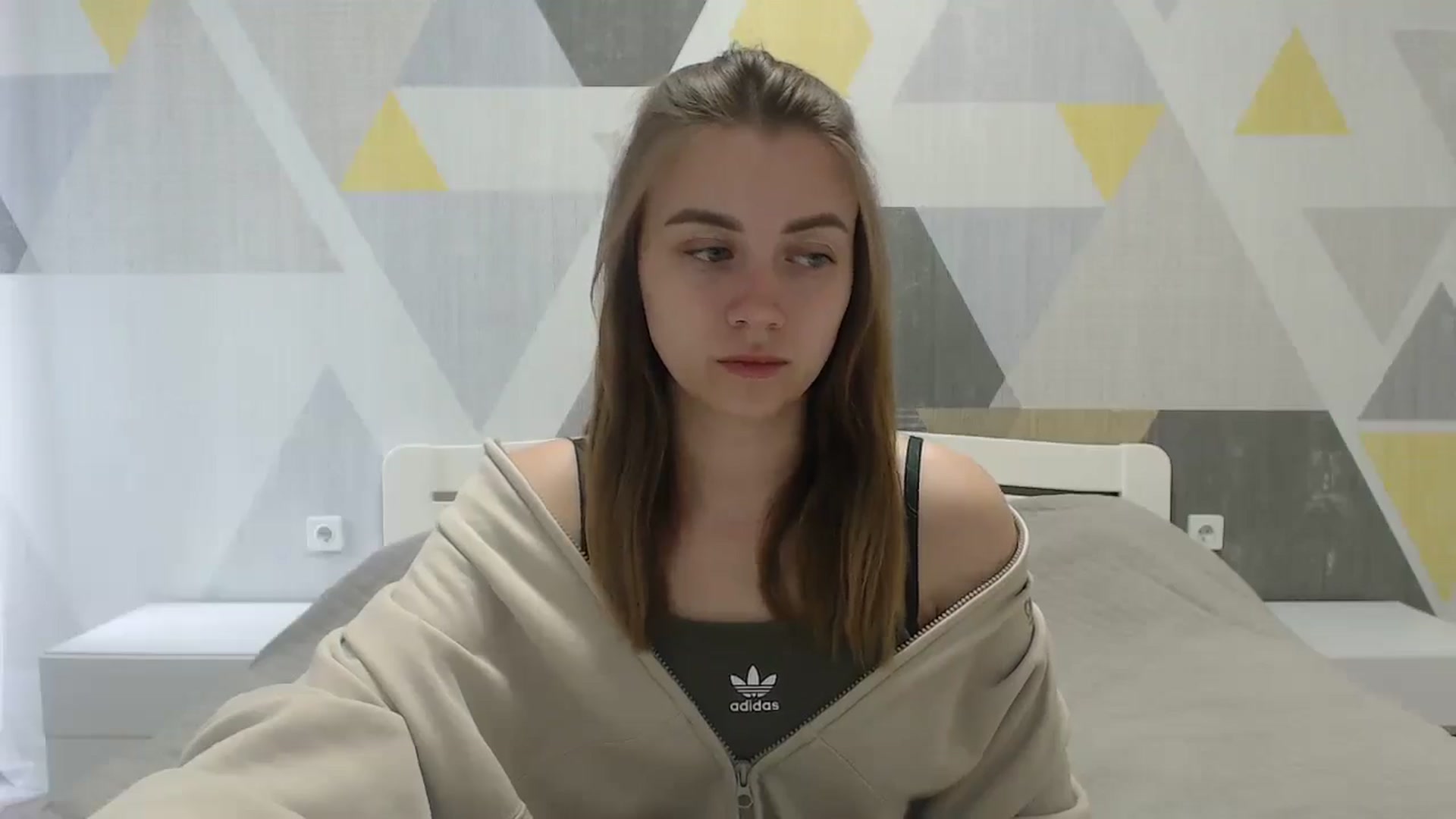 Gallery image thumbnail from Sulfate0's myfreecams stream on, 05/20/2025, 08:19 image 5 of 20
