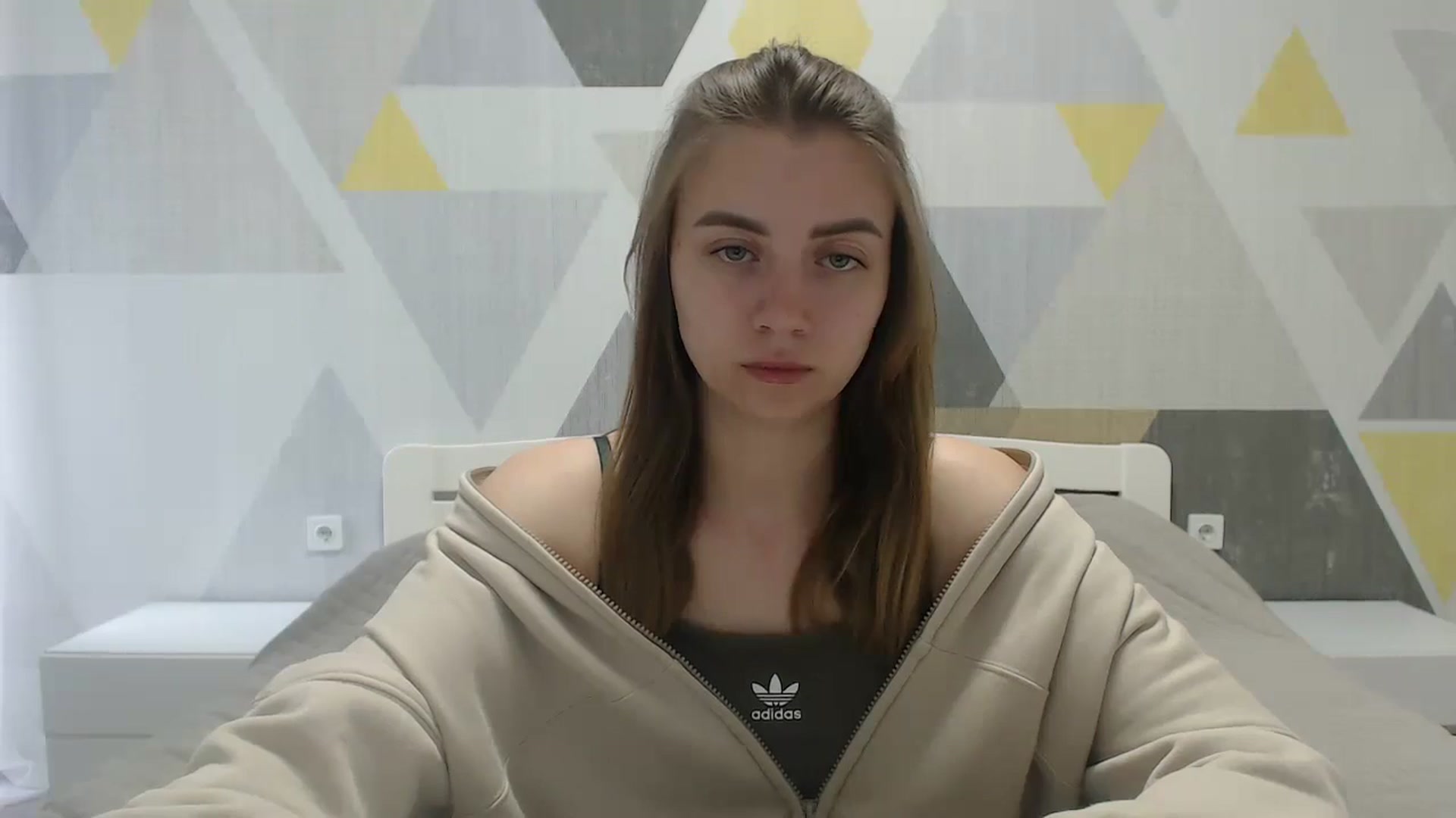 Gallery image thumbnail from Sulfate0's myfreecams stream on, 05/20/2025, 08:19 image 2 of 20