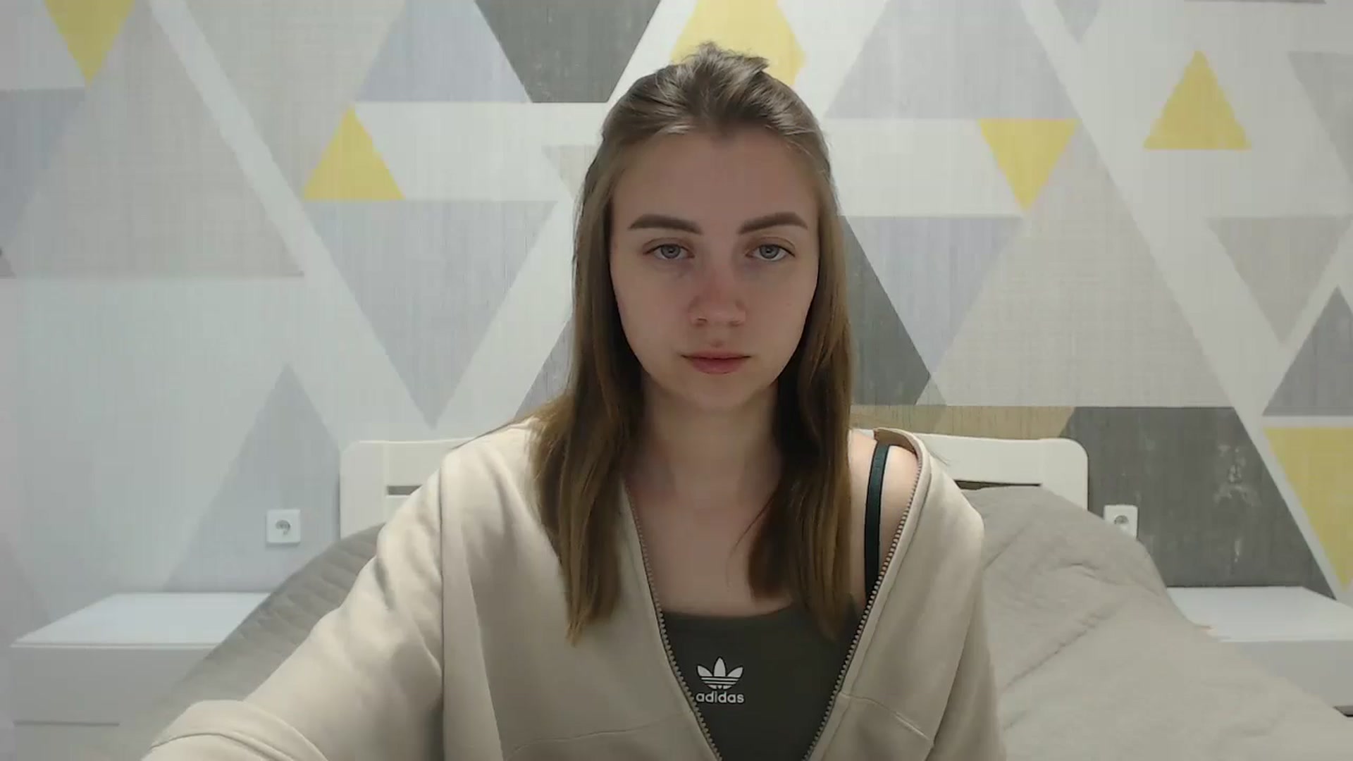 Gallery image thumbnail from Sulfate0's myfreecams stream on, 05/20/2025, 08:37 image 16 of 20