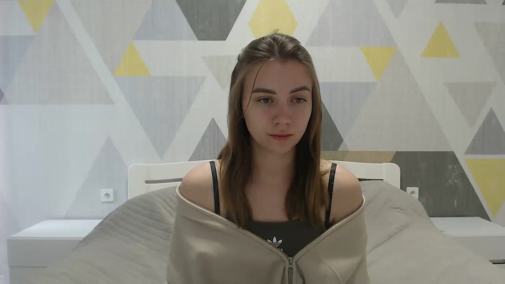 Gallery image thumbnail from Sulfate0's myfreecams stream on, 05/20/2025, 09:19 image 6 of 20