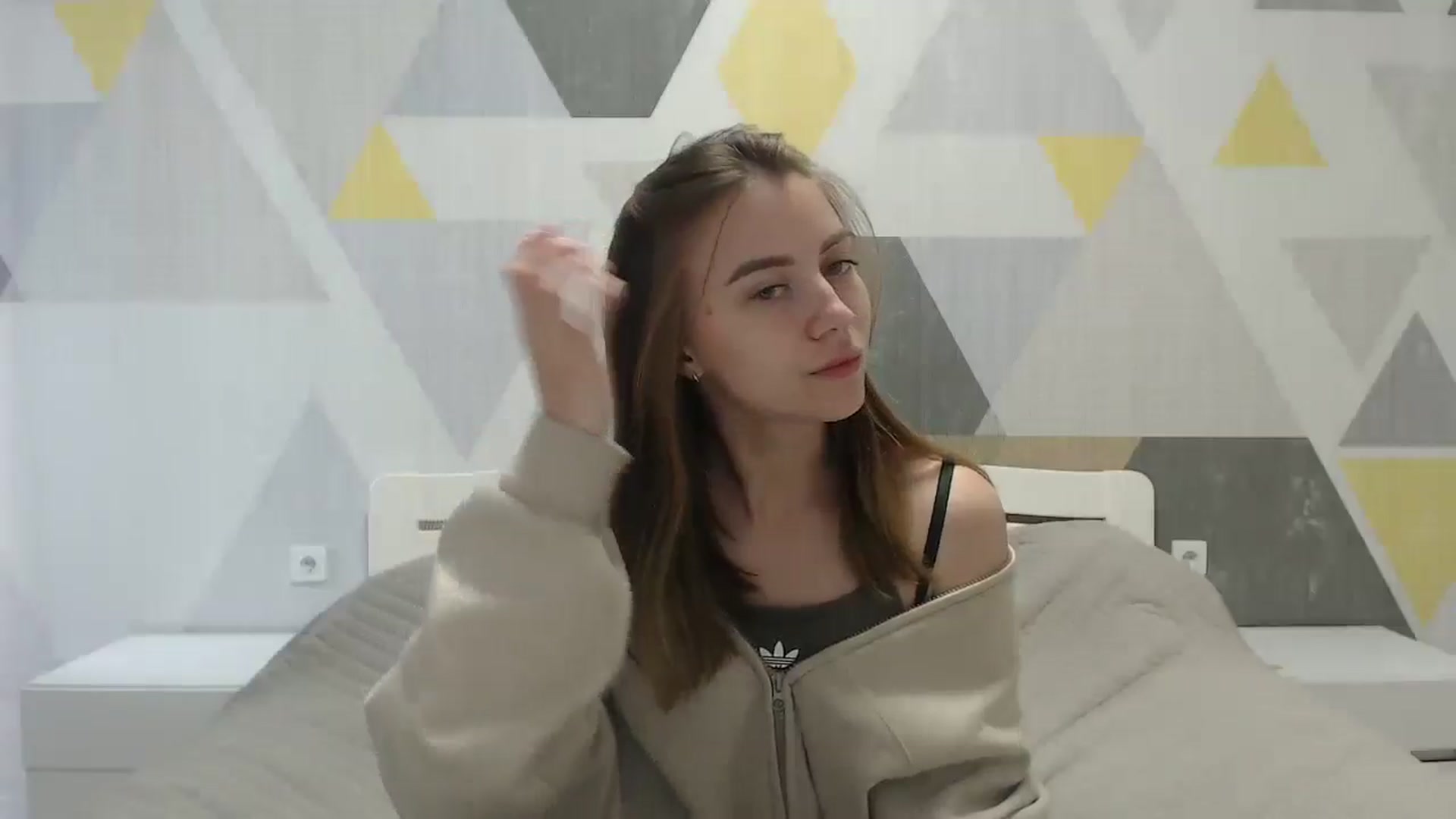 Gallery image thumbnail from Sulfate0's myfreecams stream on, 05/20/2025, 09:19 image 15 of 20