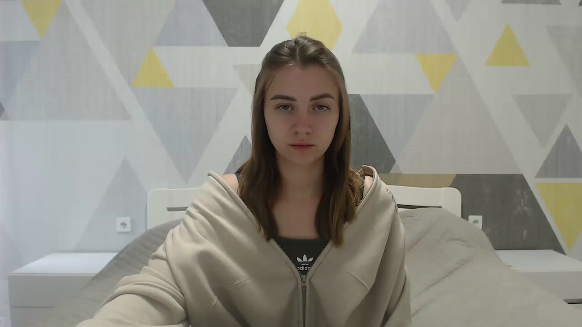 Gallery image thumbnail from Sulfate0's myfreecams stream on, 05/20/2025, 09:19 image 10 of 20