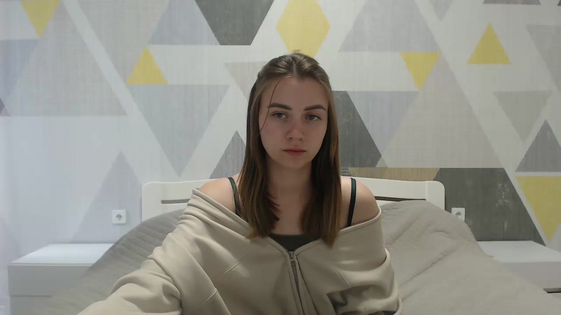 Gallery image thumbnail from Sulfate0's myfreecams stream on, 05/20/2025, 09:19 image 14 of 20
