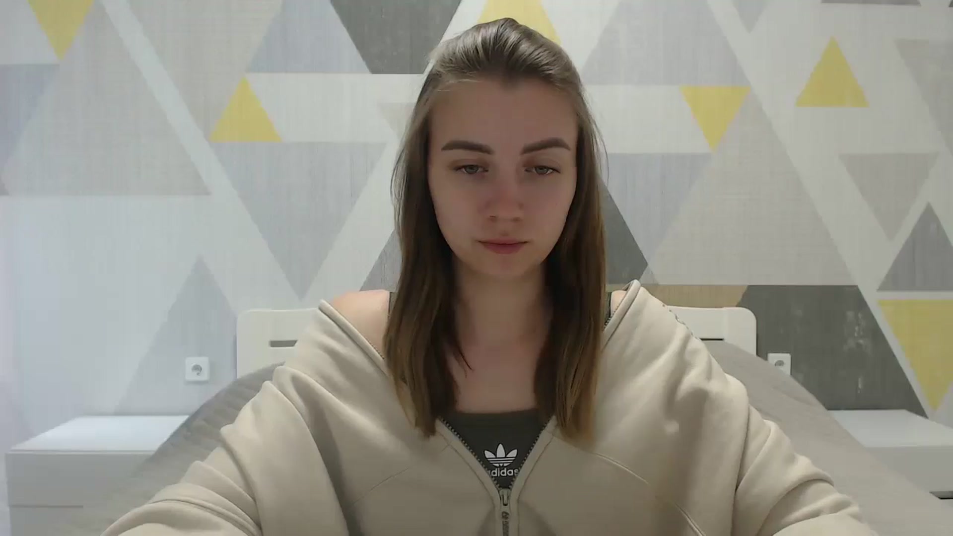 Gallery image thumbnail from Sulfate0's myfreecams stream on, 05/20/2025, 10:27 image 19 of 20