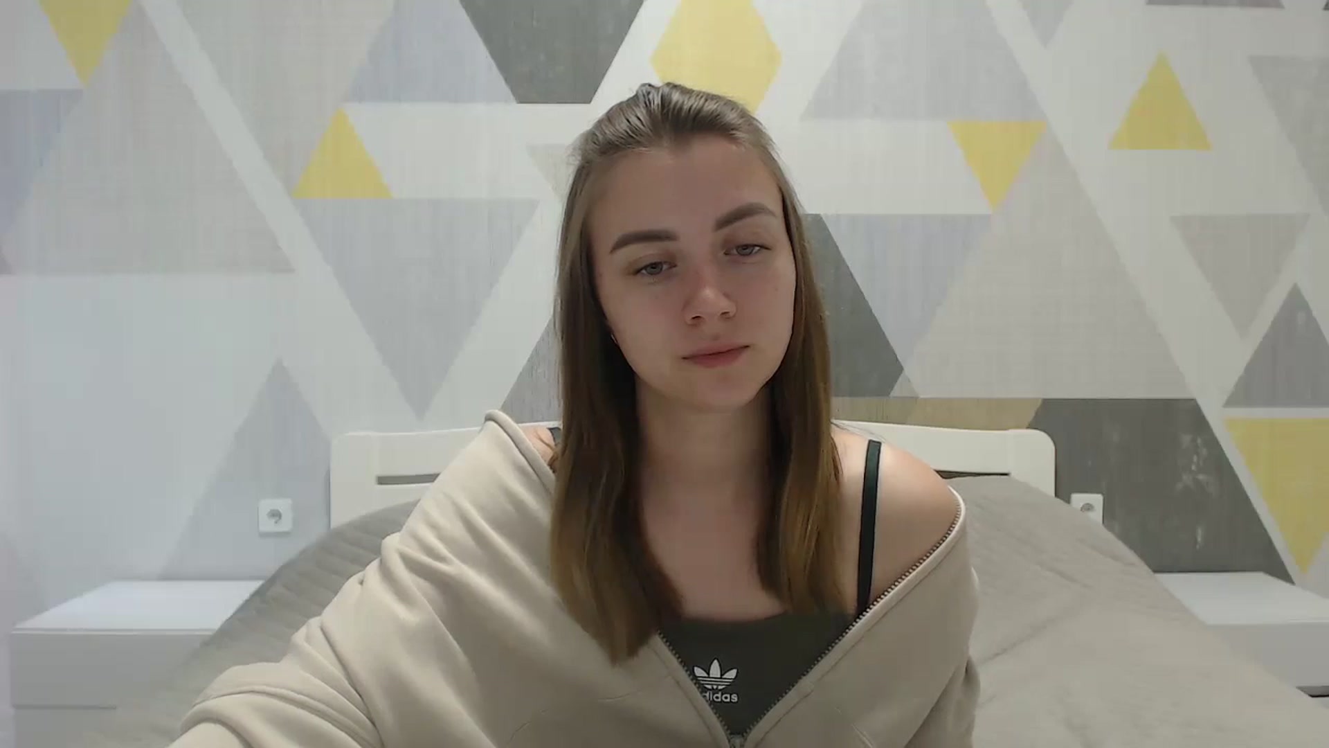 Gallery image thumbnail from Sulfate0's myfreecams stream on, 05/20/2025, 10:27 image 7 of 20