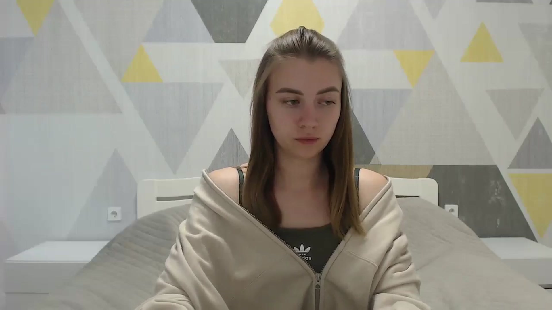 Gallery image thumbnail from Sulfate0's myfreecams stream on, 05/20/2025, 10:27 image 6 of 20