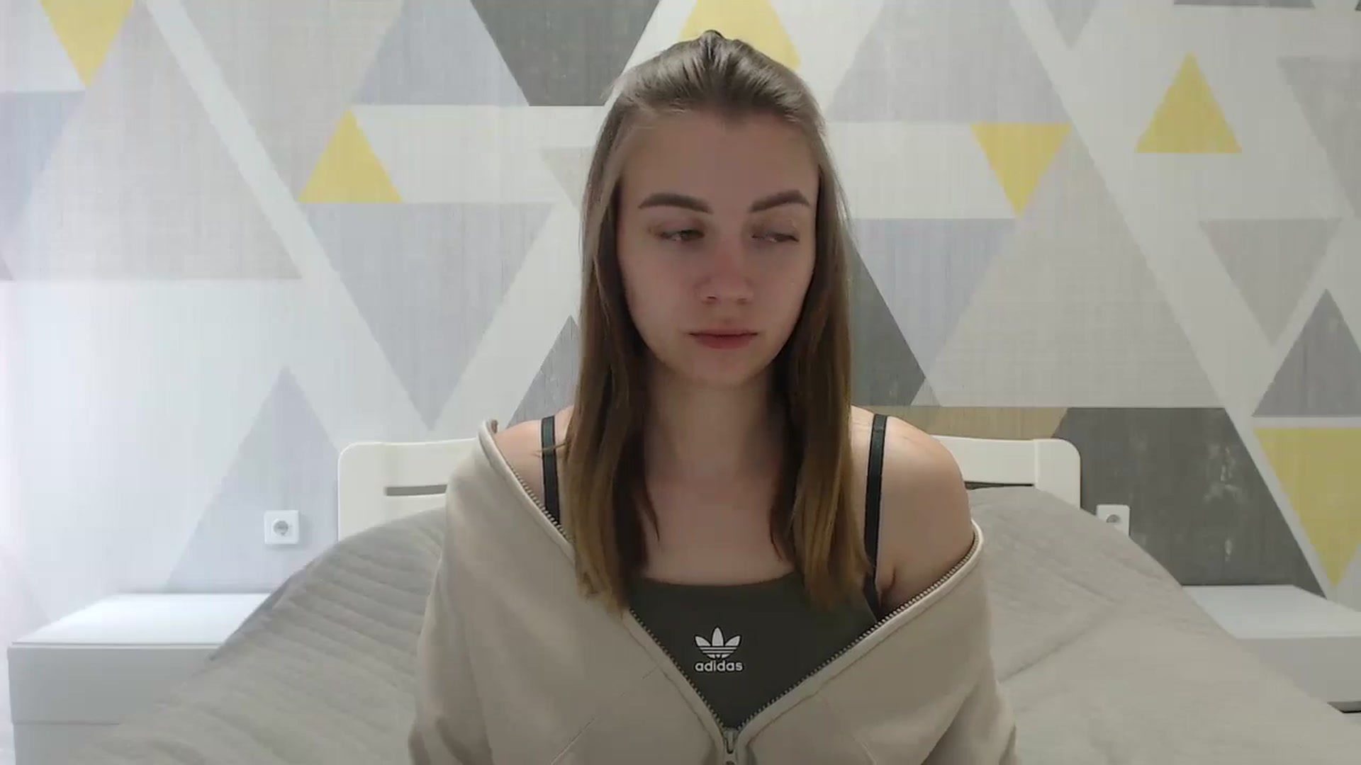 Gallery image thumbnail from Sulfate0's myfreecams stream on, 05/20/2025, 10:27 image 9 of 20