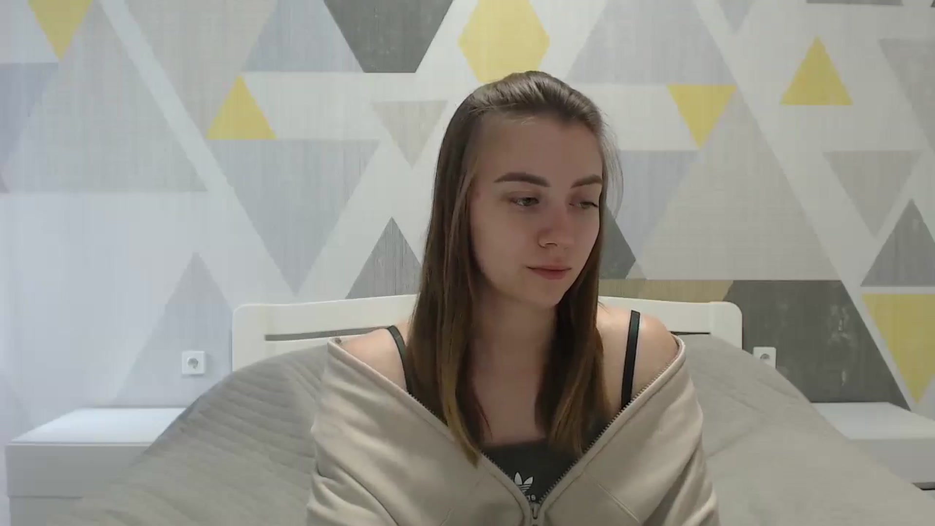 Gallery image thumbnail from Sulfate0's myfreecams stream on, 05/20/2025, 10:51 image 13 of 20