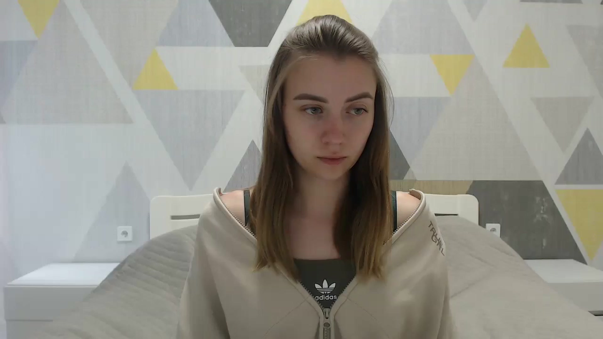 Gallery image thumbnail from Sulfate0's myfreecams stream on, 05/20/2025, 10:51 image 2 of 20