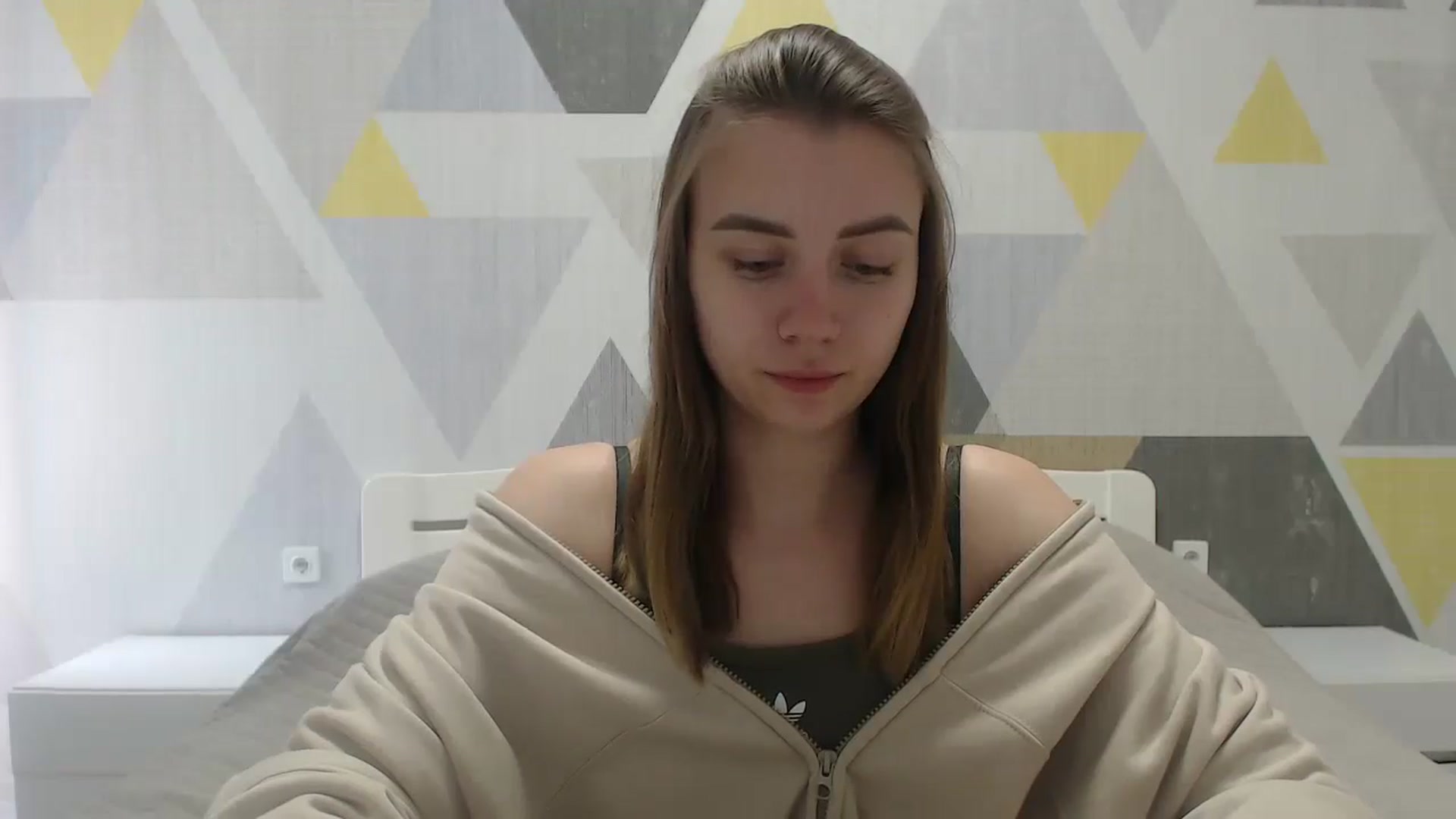 Gallery image thumbnail from Sulfate0's myfreecams stream on, 05/20/2025, 10:51 image 11 of 20