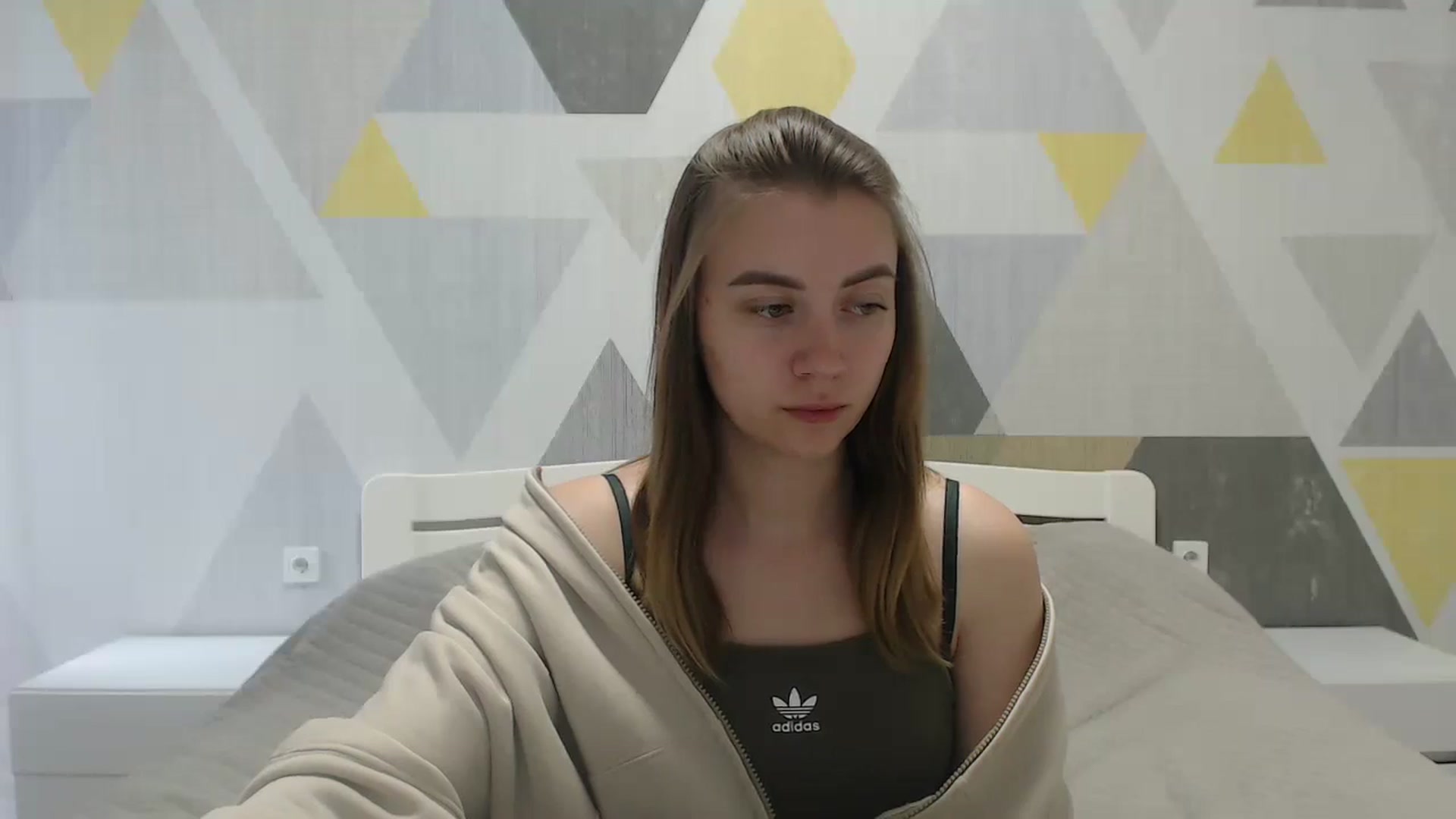 Gallery image thumbnail from Sulfate0's myfreecams stream on, 05/20/2025, 10:51 image 7 of 20