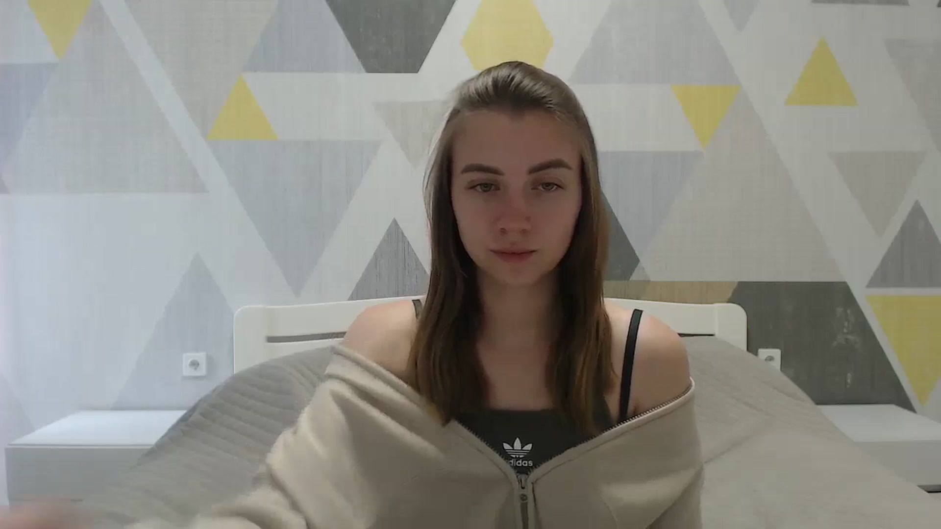 Gallery image thumbnail from Sulfate0's myfreecams stream on, 05/20/2025, 10:51 image 20 of 20