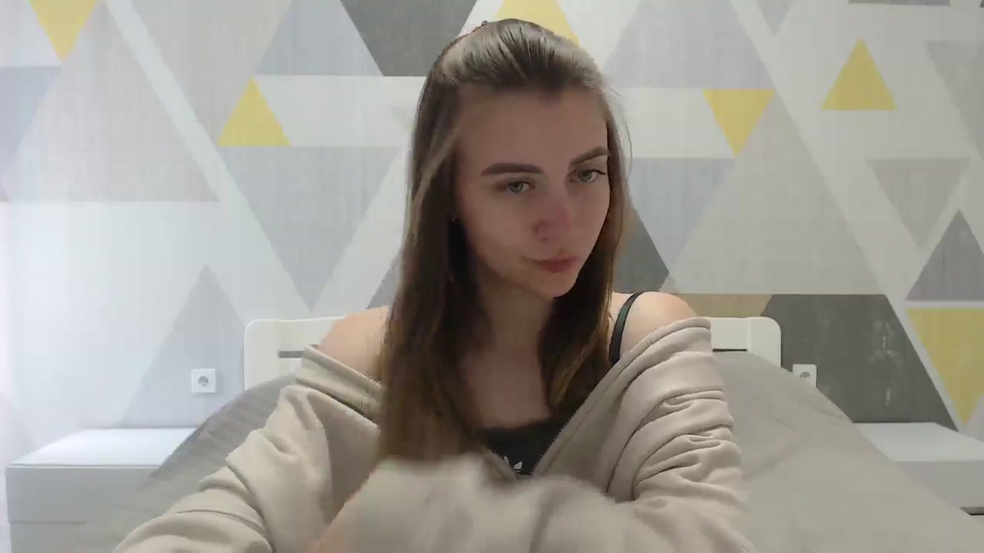 Gallery image thumbnail from Sulfate0's myfreecams stream on, 05/20/2025, 10:51 image 18 of 20