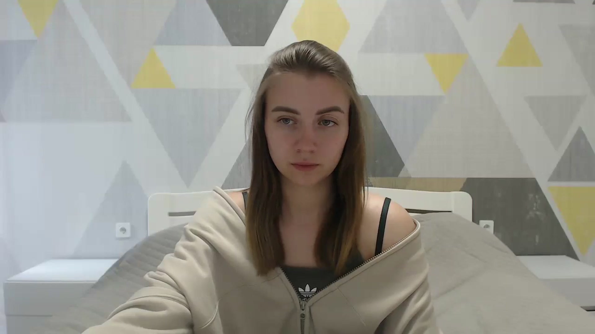 Gallery image thumbnail from Sulfate0's myfreecams stream on, 05/20/2025, 10:51 image 16 of 20