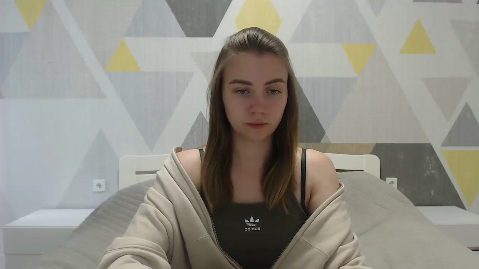 Gallery image thumbnail from Sulfate0's myfreecams stream on, 05/20/2025, 10:51 image 8 of 20