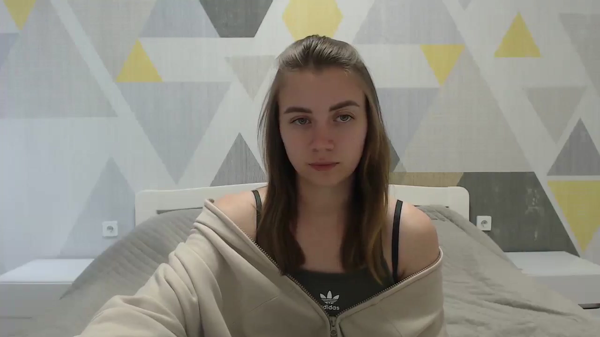 Gallery image thumbnail from Sulfate0's myfreecams stream on, 05/20/2025, 12:23 image 9 of 20