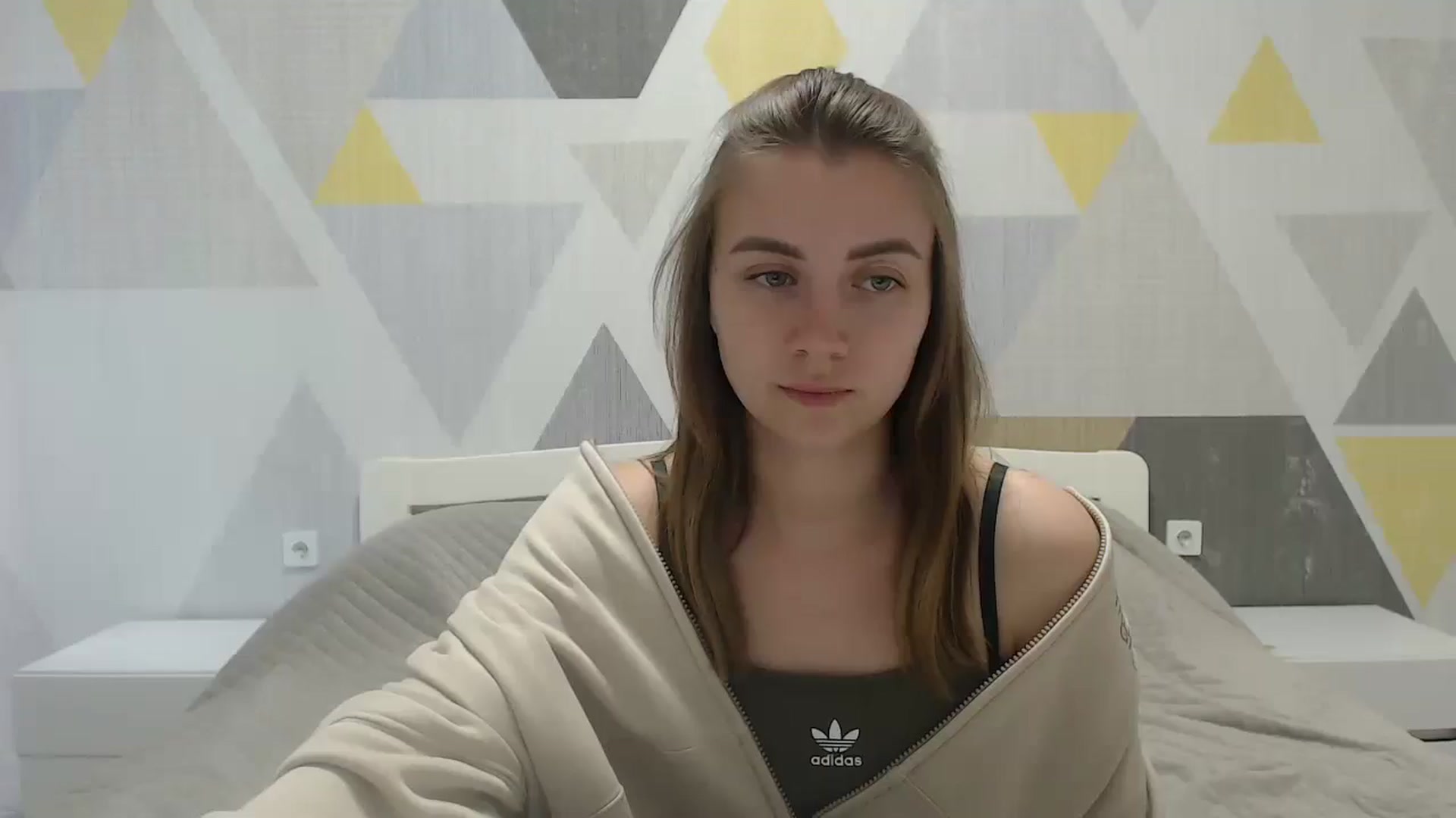 Gallery image thumbnail from Sulfate0's myfreecams stream on, 05/20/2025, 12:23 image 1 of 20