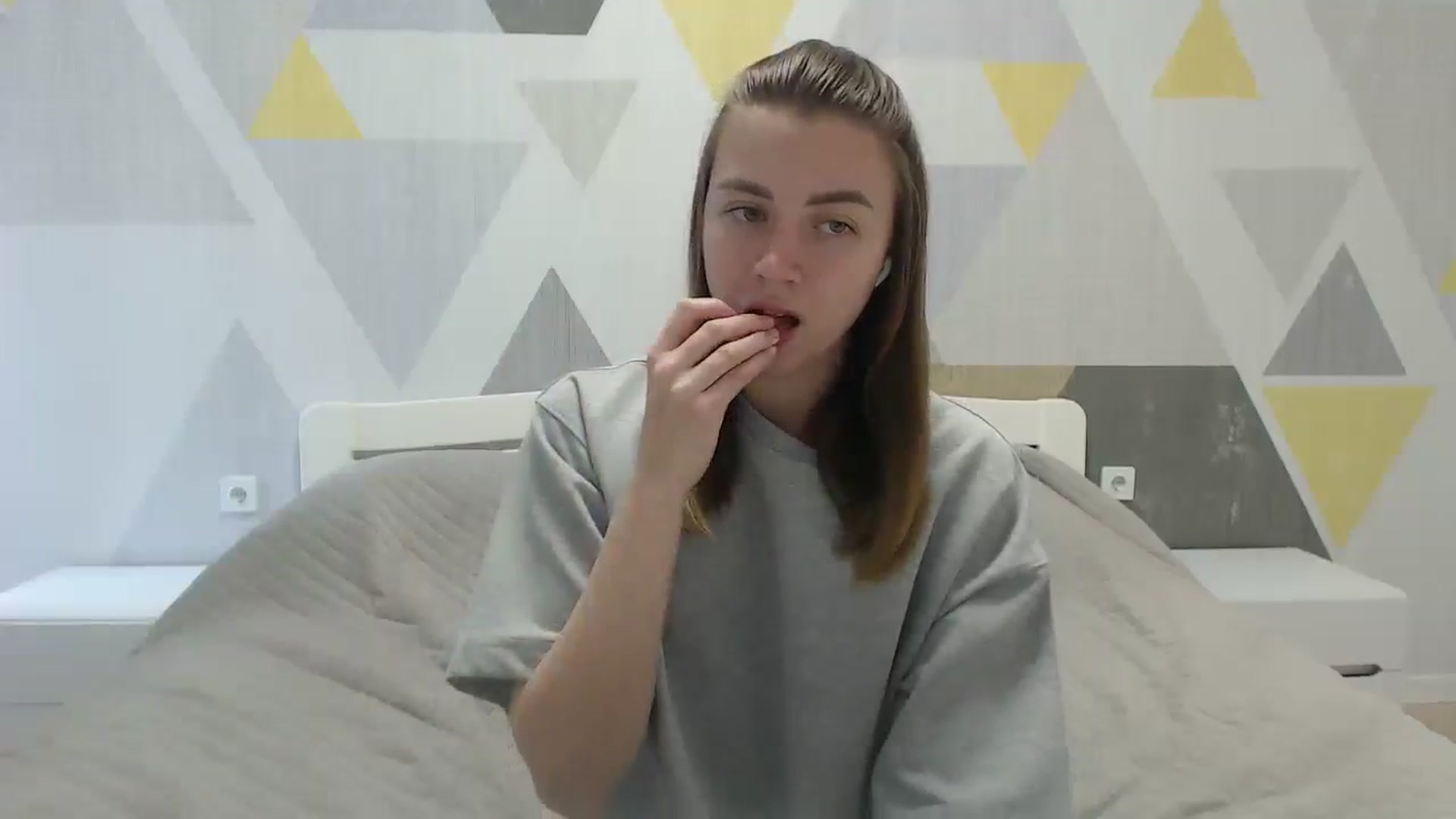 Gallery image thumbnail from Sulfate0's myfreecams stream on, 05/21/2025, 09:10 image 20 of 20