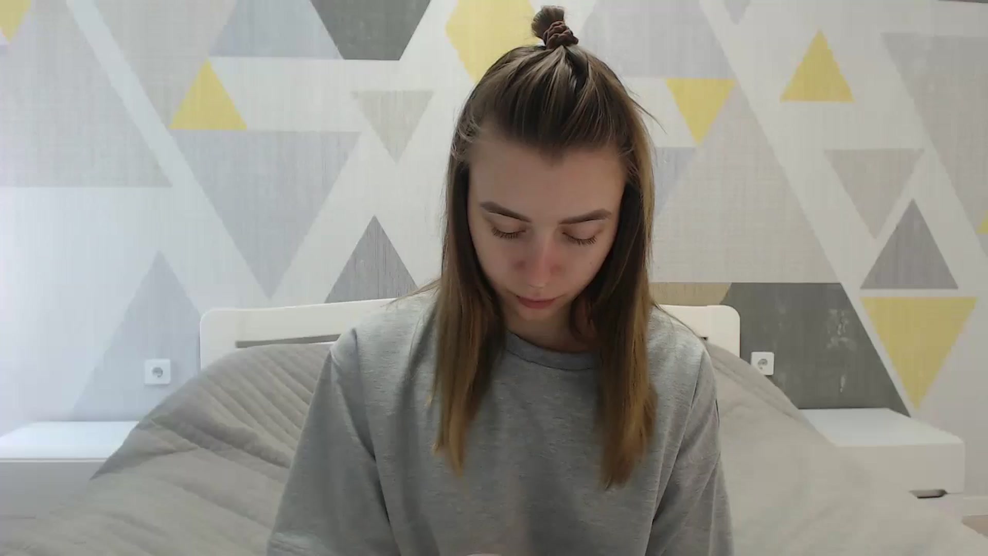 Gallery image thumbnail from Sulfate0's myfreecams stream on, 05/21/2025, 10:18 image 14 of 20