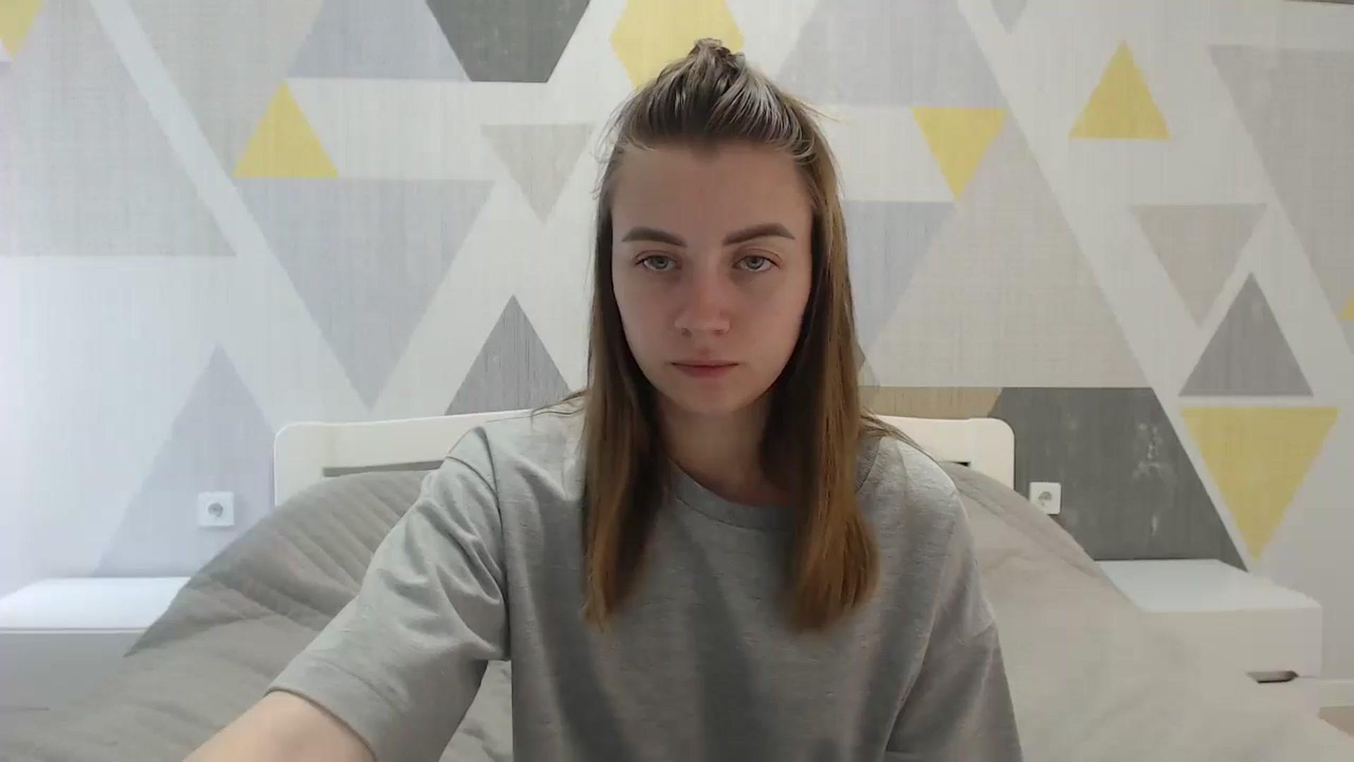 Gallery image thumbnail from Sulfate0's myfreecams stream on, 05/21/2025, 10:18 image 15 of 20