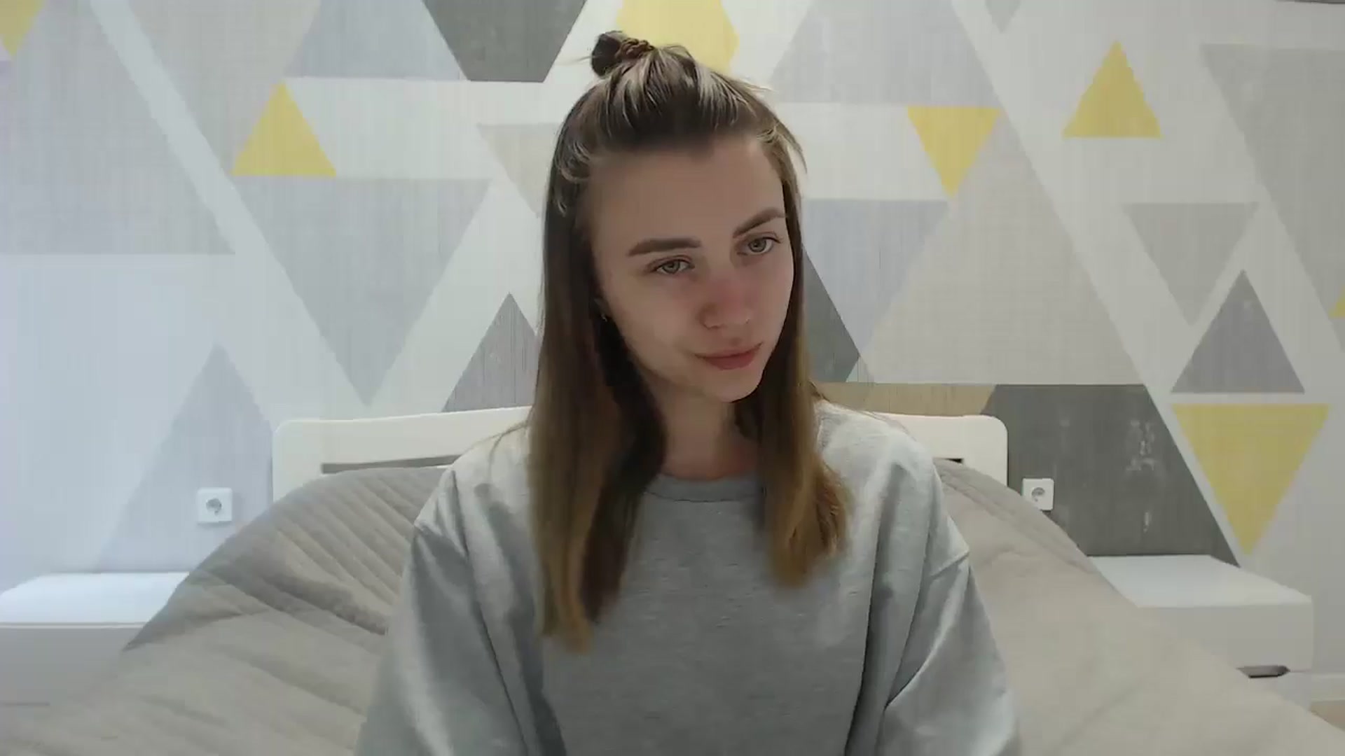 Gallery image thumbnail from Sulfate0's myfreecams stream on, 05/21/2025, 10:18 image 13 of 20