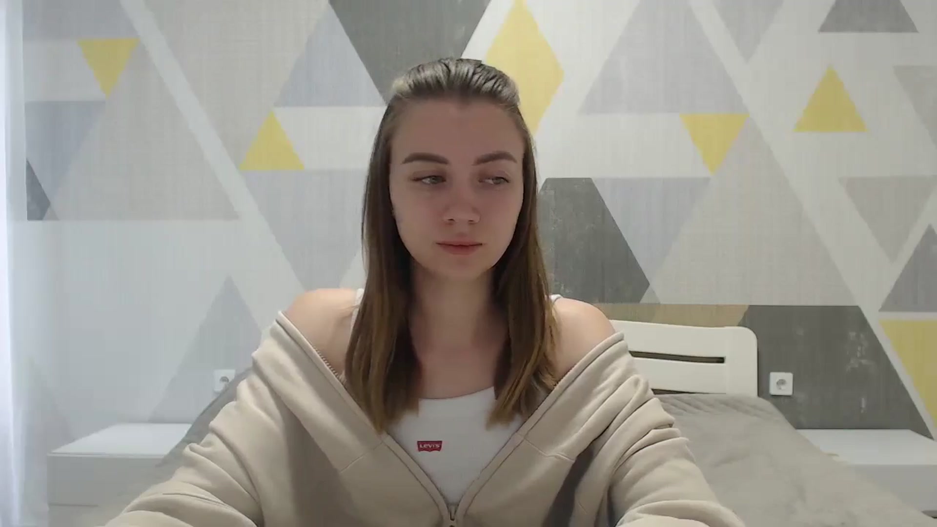 Gallery image thumbnail from Sulfate0's myfreecams stream on, 05/24/2025, 07:59 image 17 of 20