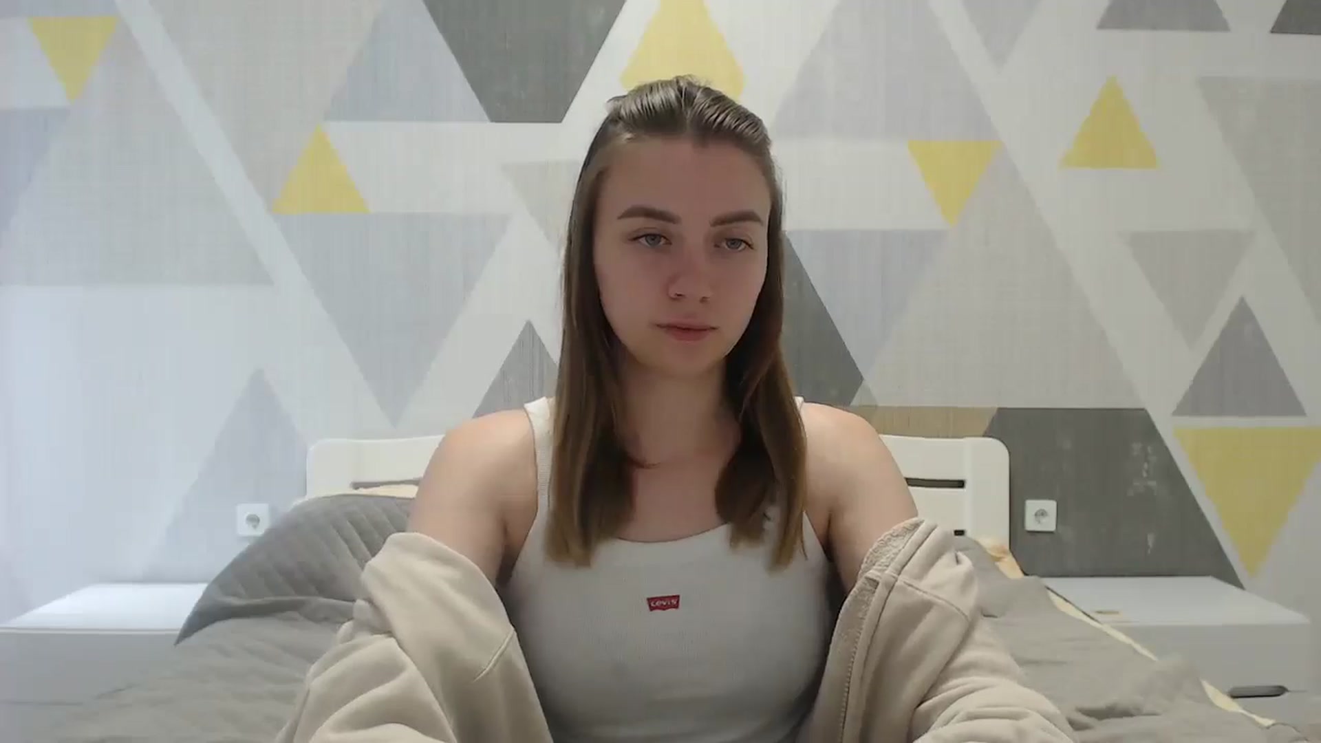 Gallery image thumbnail from Sulfate0's myfreecams stream on, 05/24/2025, 09:32 image 6 of 20