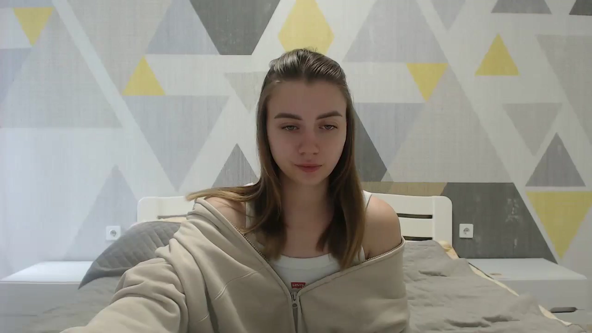 Gallery image thumbnail from Sulfate0's myfreecams stream on, 05/24/2025, 09:32 image 13 of 20