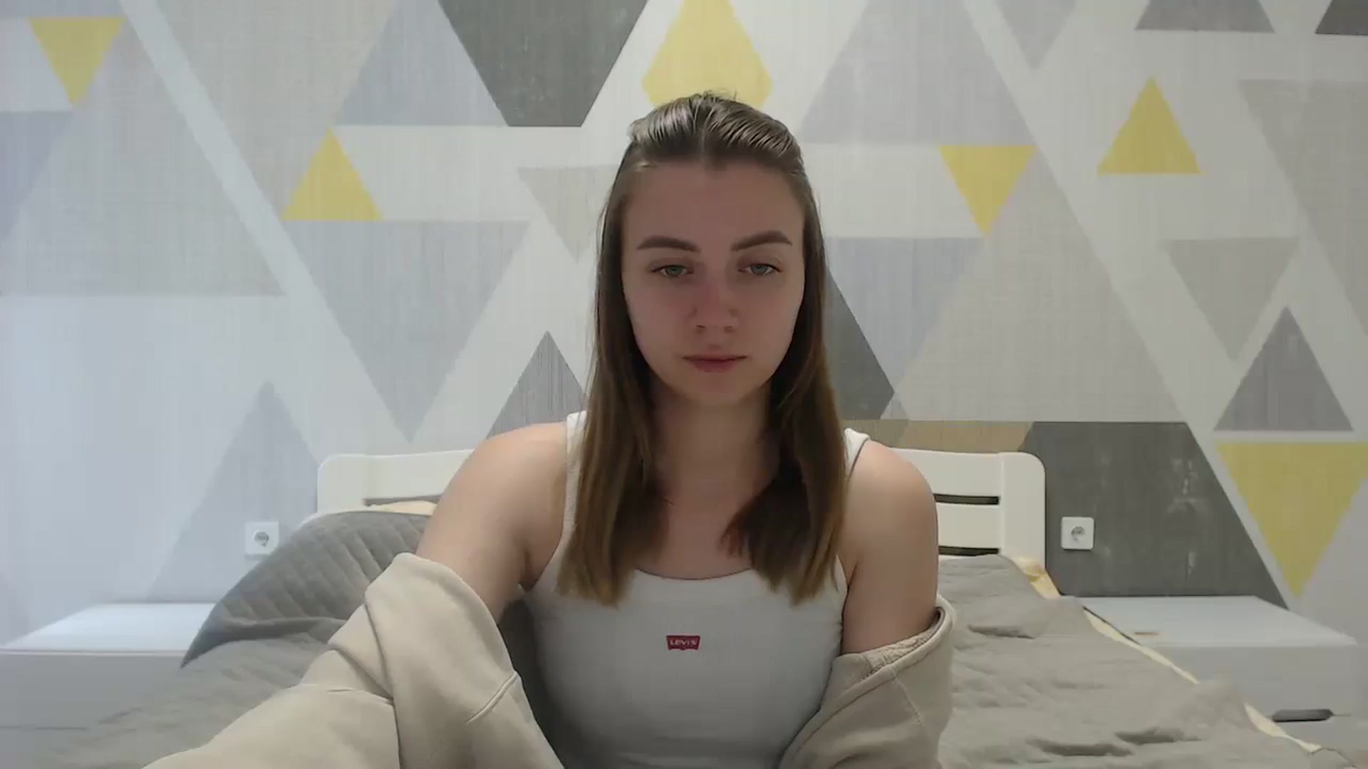 Gallery image thumbnail from Sulfate0's myfreecams stream on, 05/24/2025, 09:32 image 10 of 20