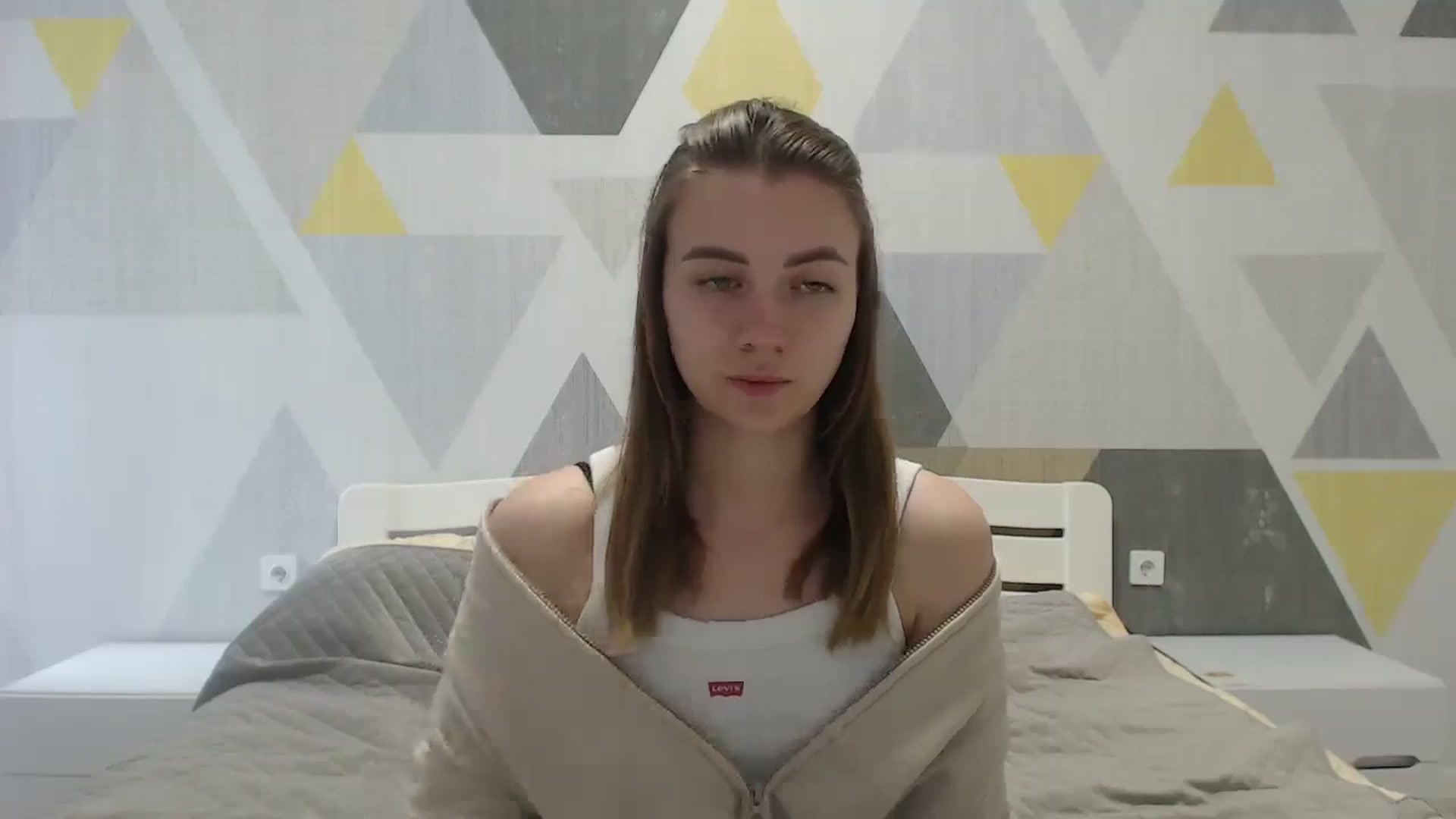 Gallery image thumbnail from Sulfate0's myfreecams stream on, 05/24/2025, 09:32 image 12 of 20