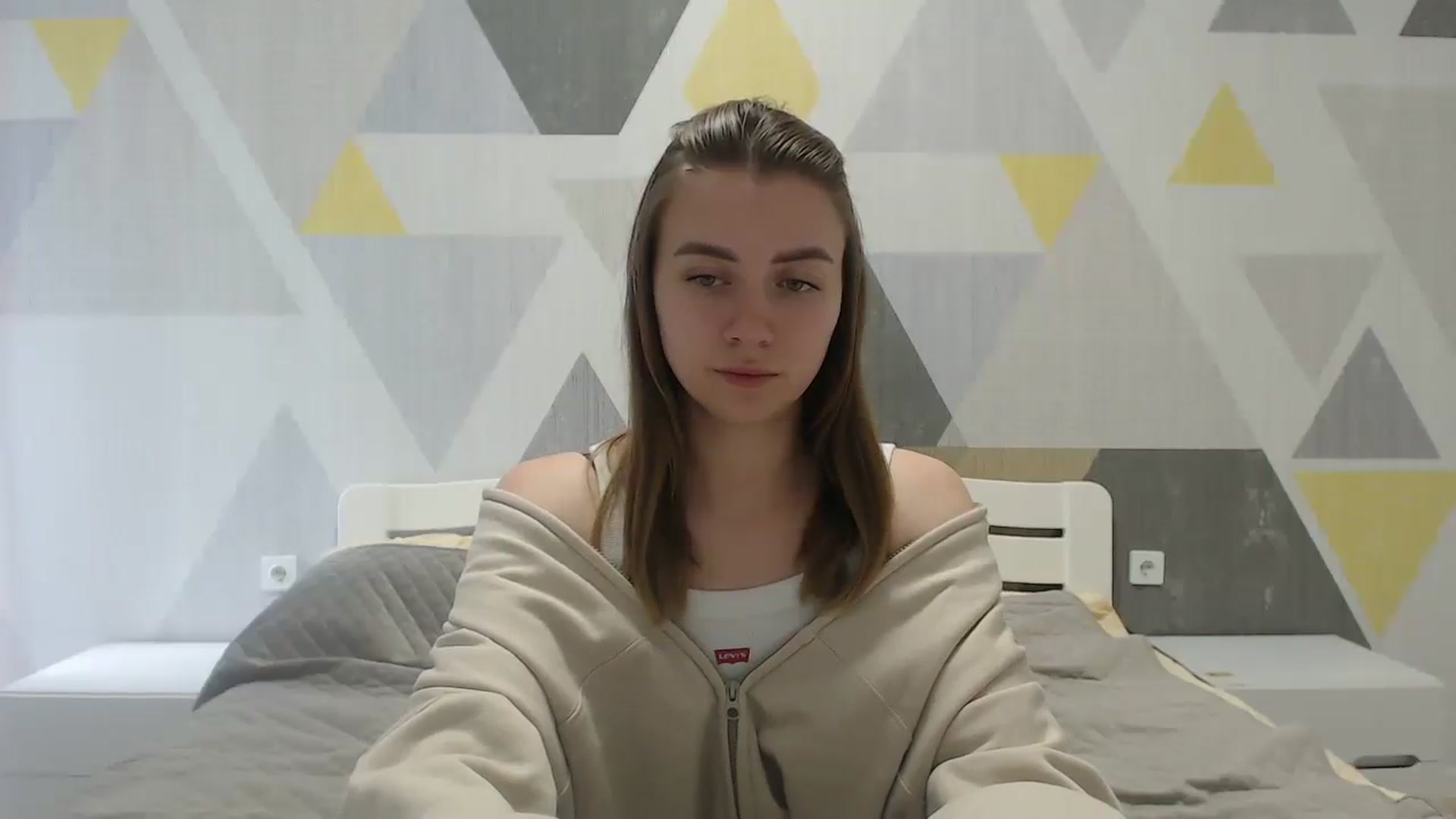 Gallery image thumbnail from Sulfate0's myfreecams stream on, 05/24/2025, 09:32 image 15 of 20
