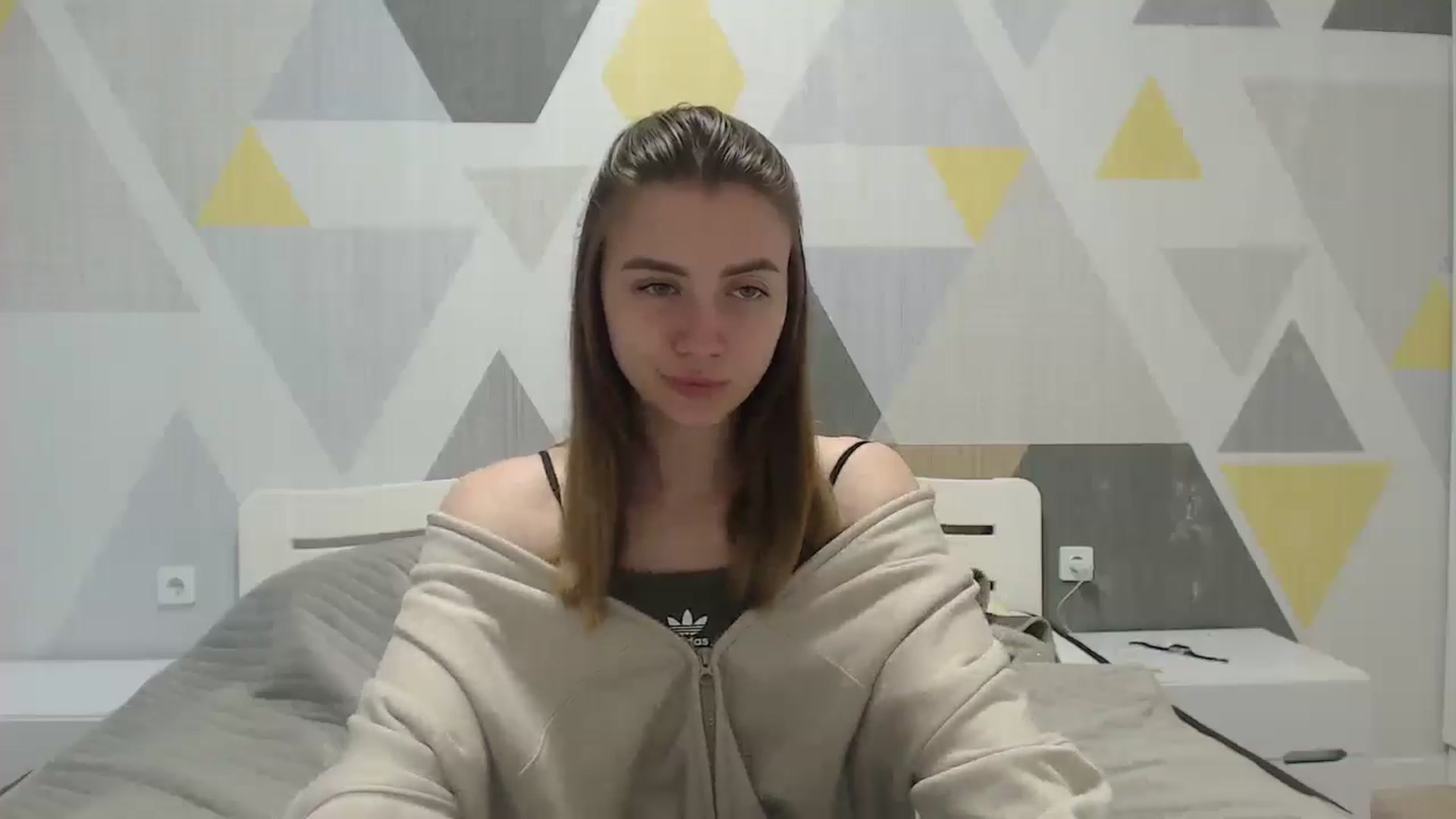 Gallery image thumbnail from Sulfate0's myfreecams stream on, 05/26/2025, 07:25 image 18 of 20