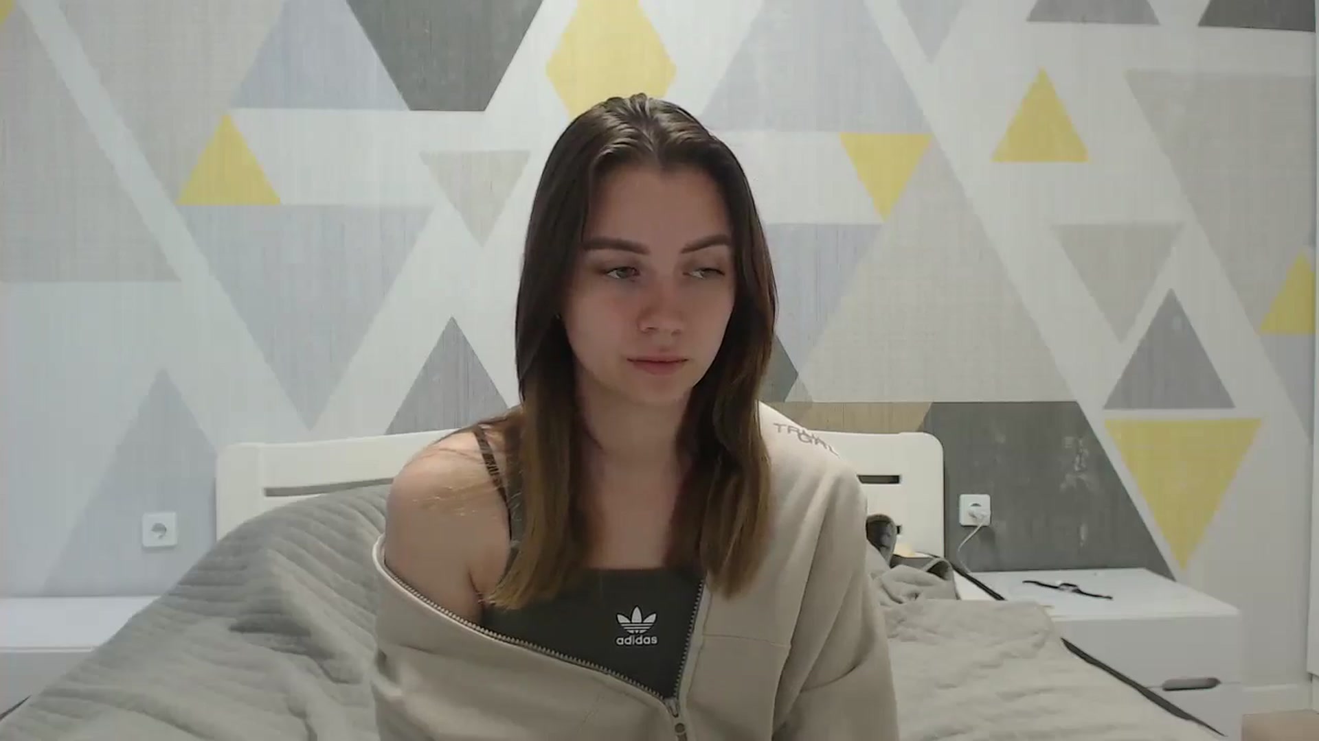 Gallery image thumbnail from Sulfate0's myfreecams stream on, 05/26/2025, 07:25 image 12 of 20
